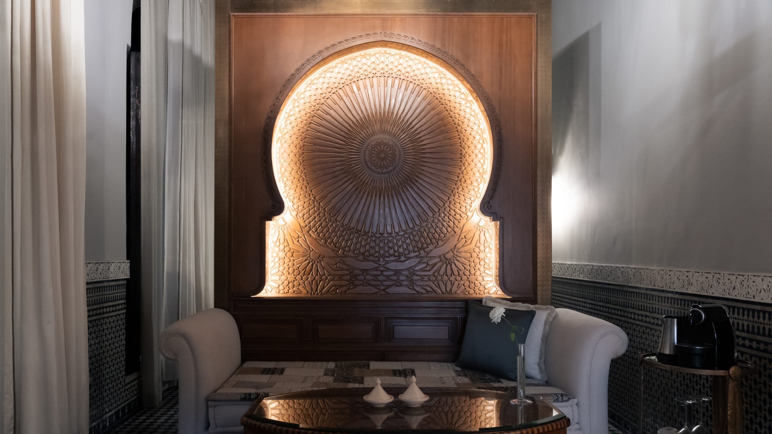 Deluxe Superior Room - Image 6