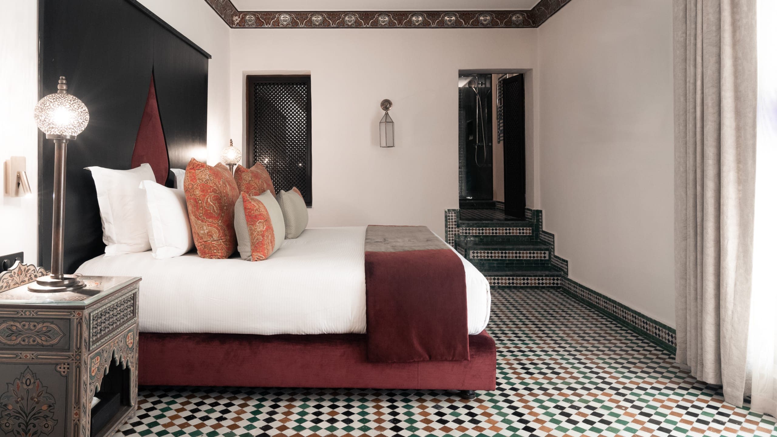 Deluxe Superior Room - Image 2