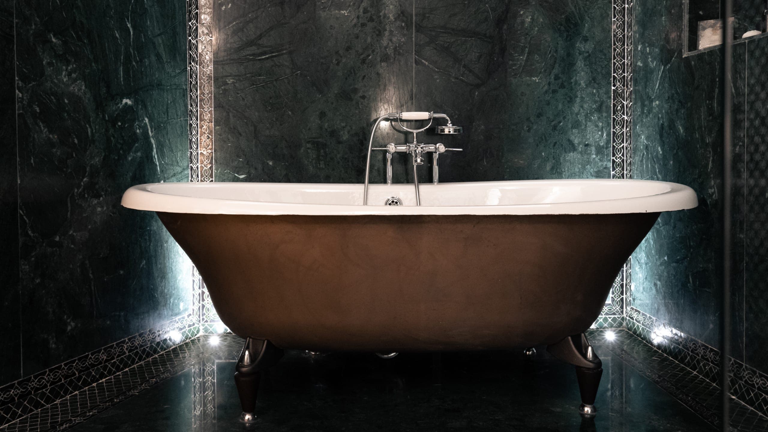 Deluxe Superior Room - Image 1