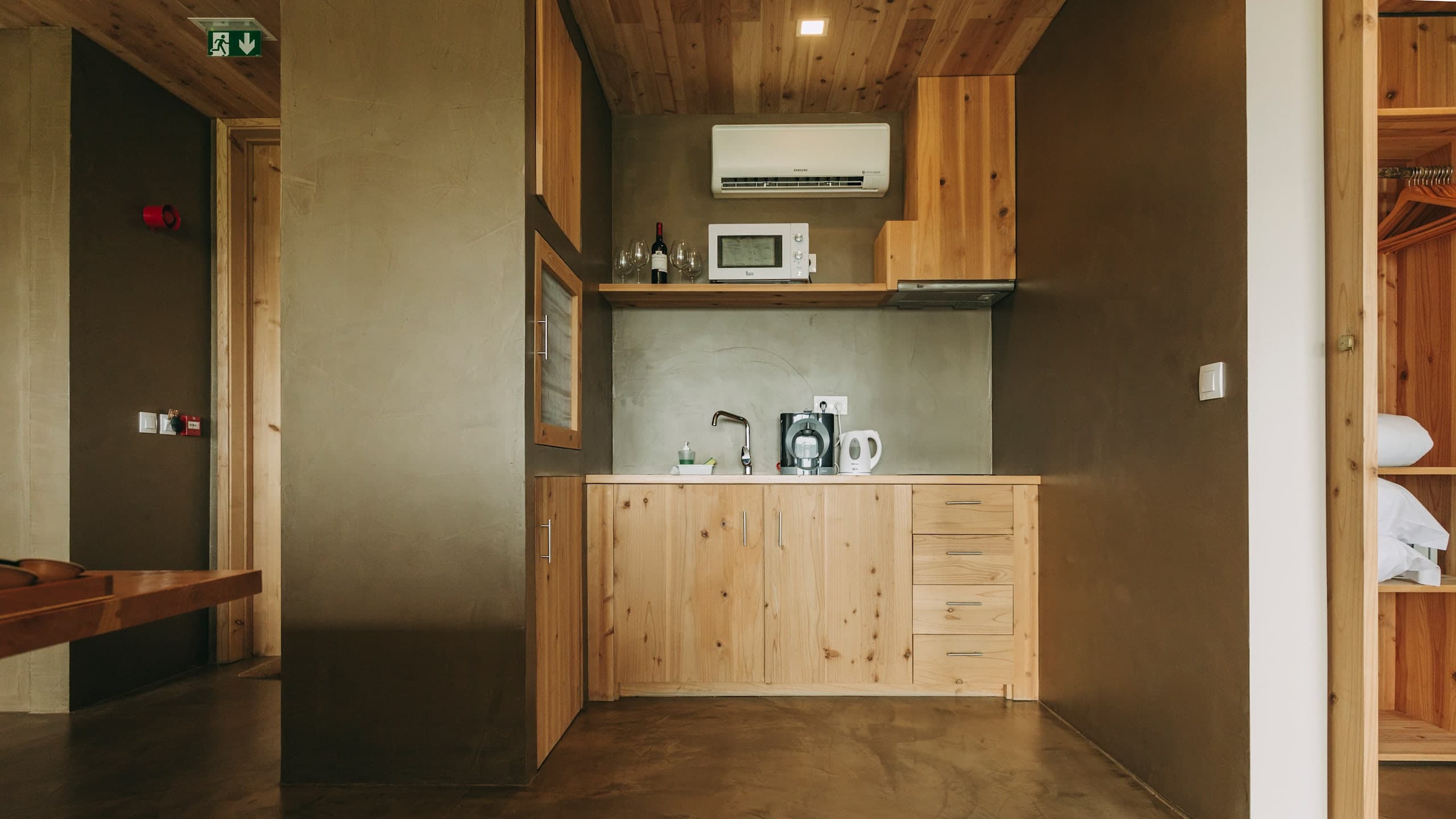 Retreat T2 - Image 8