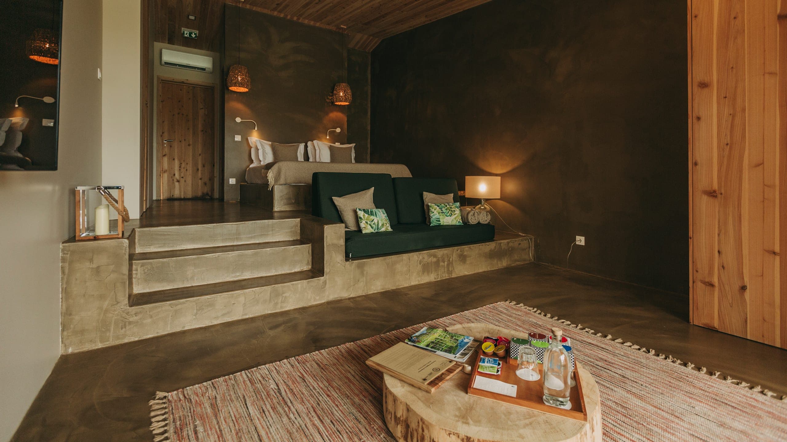 Blue & Green Studio - Image 6