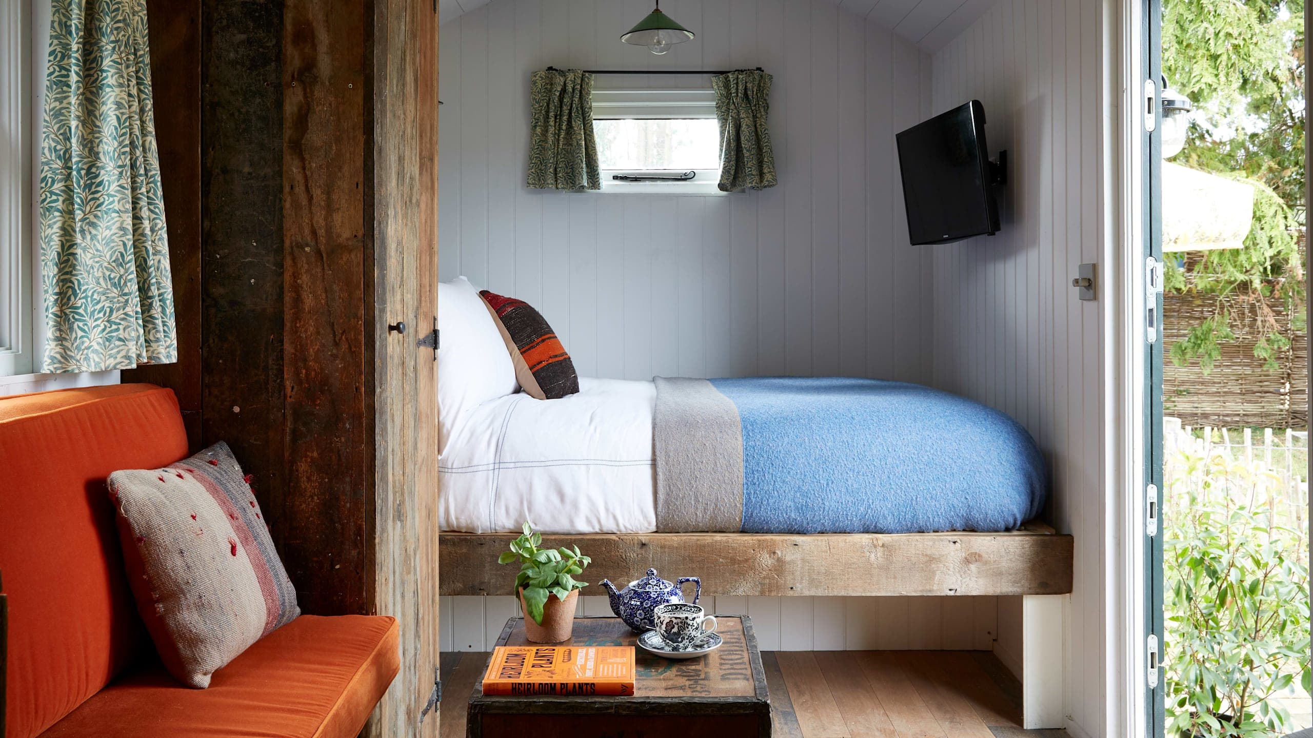 Shepherds Hut - Image 2