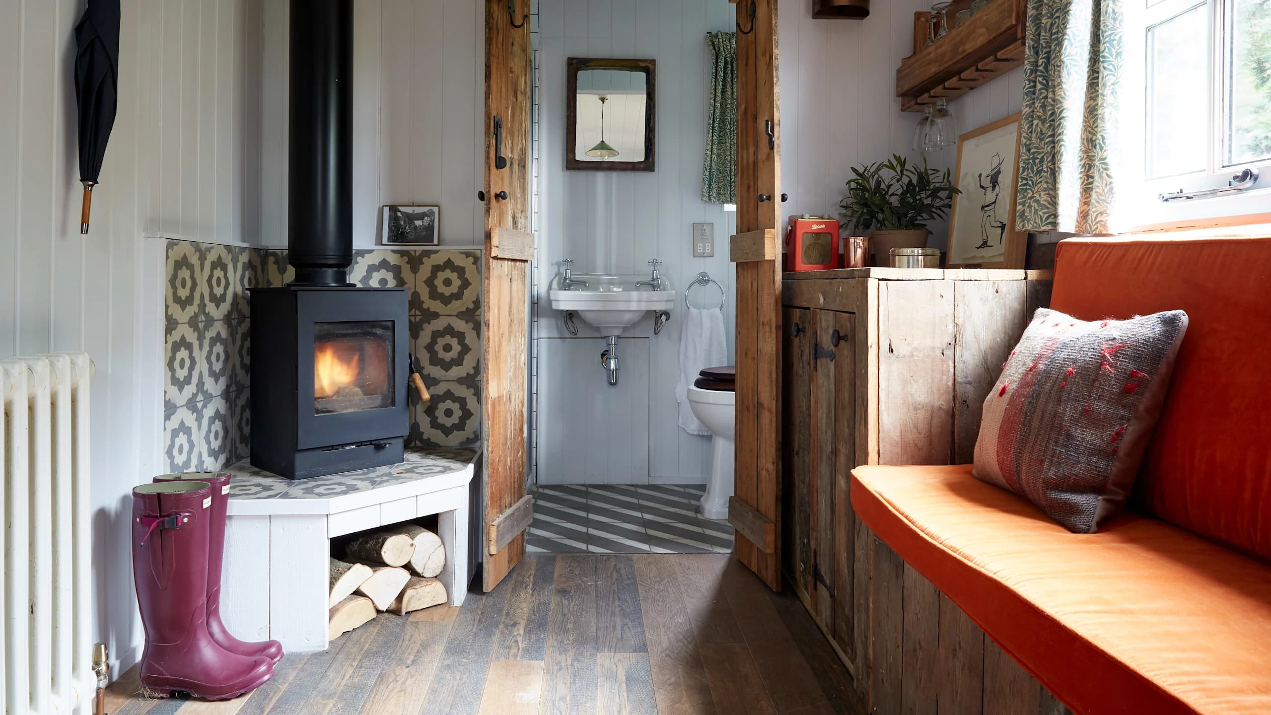 Shepherds Hut - Image 3