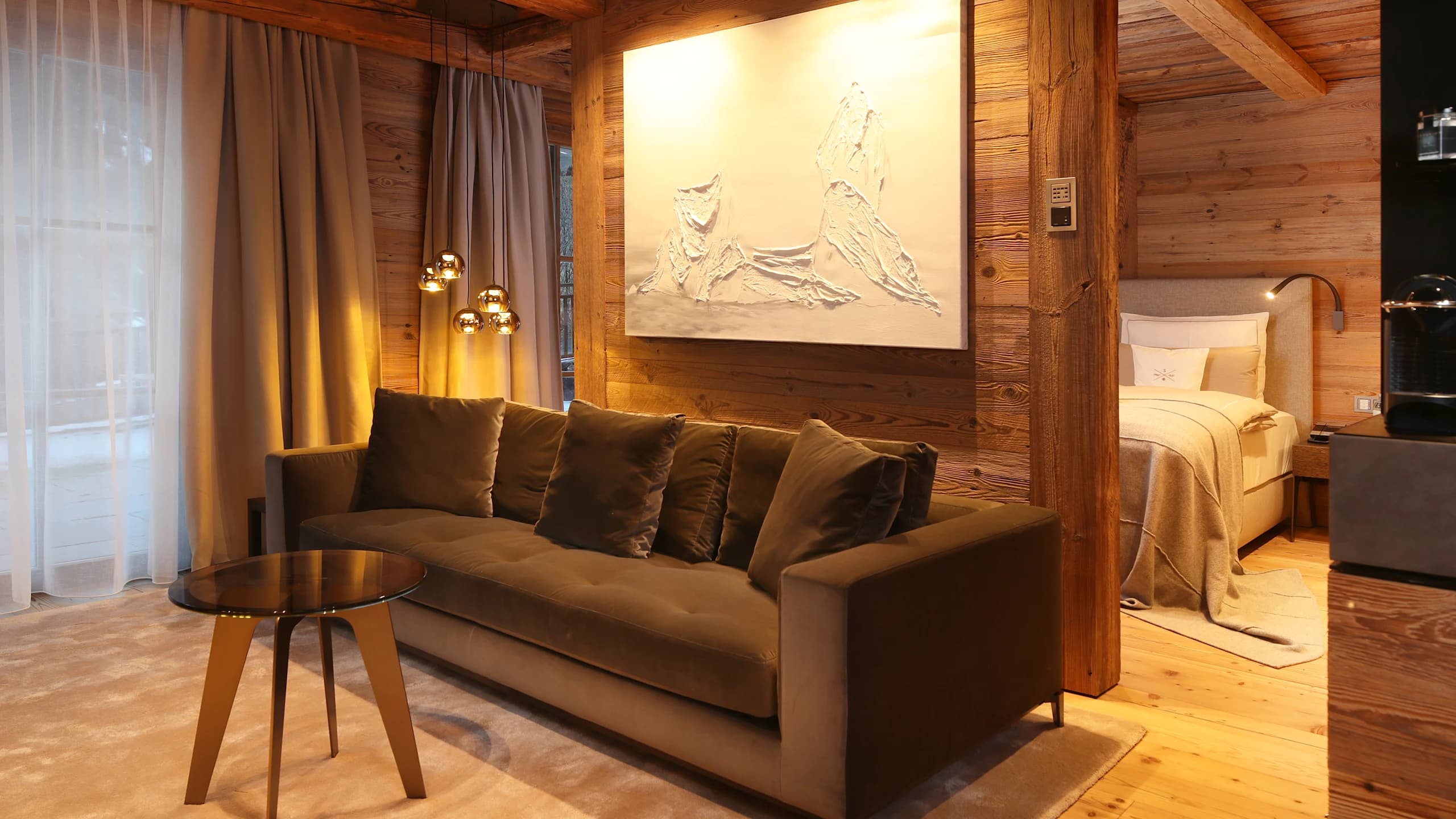 Severin's Alpine Retreat - Image 3