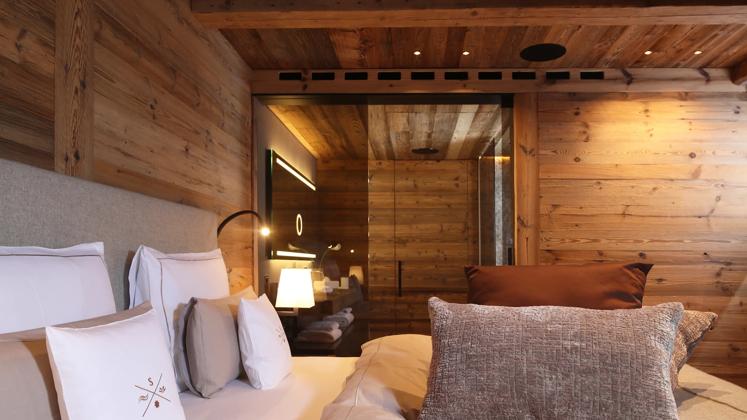 Severin's Alpine Retreat - Image 2
