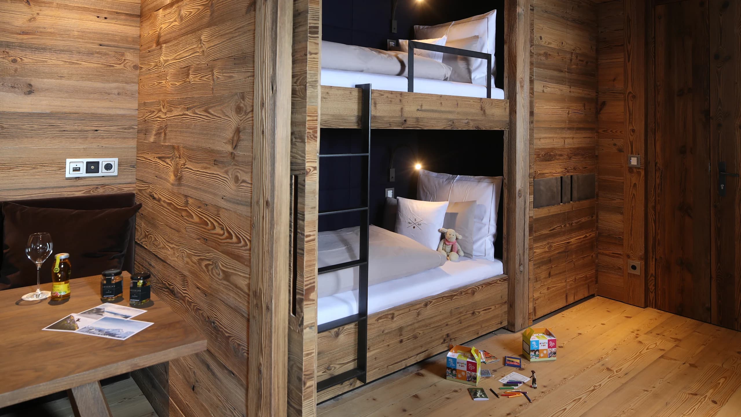 Severin's Alpine Retreat - Image 5