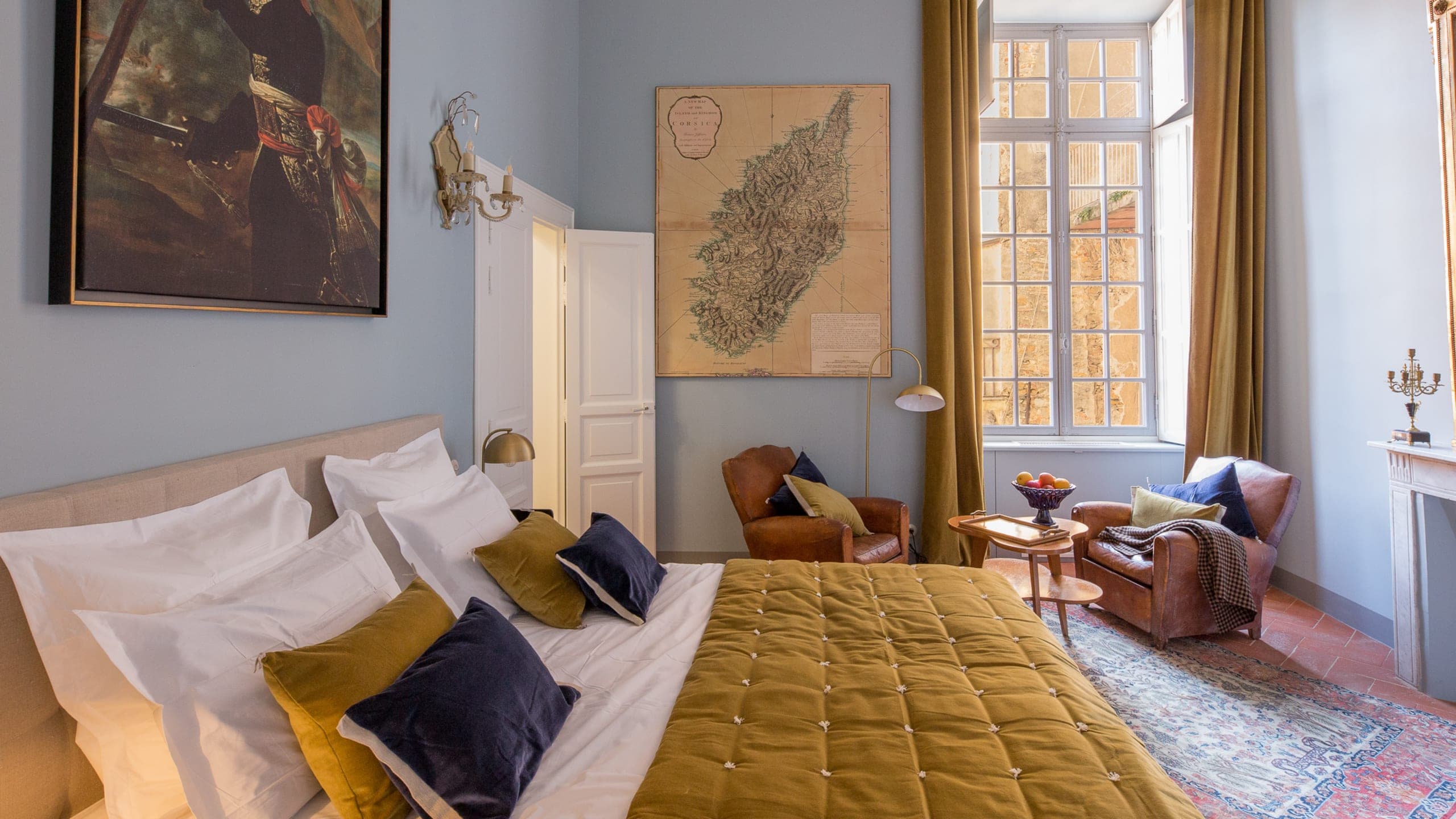 Blue Room - Image 7