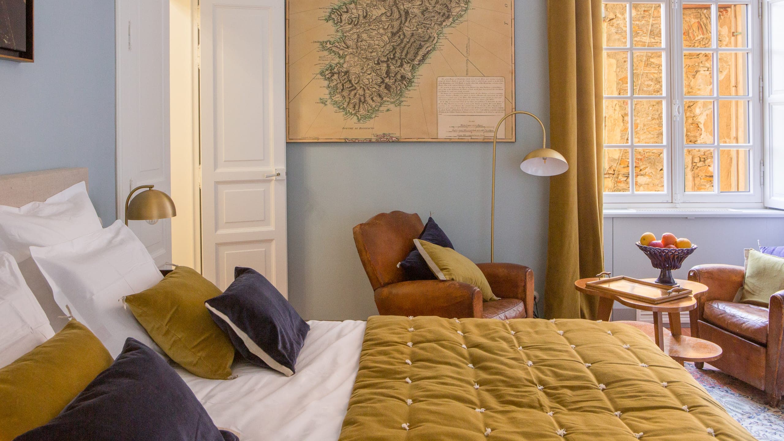 Blue Room - Image 6