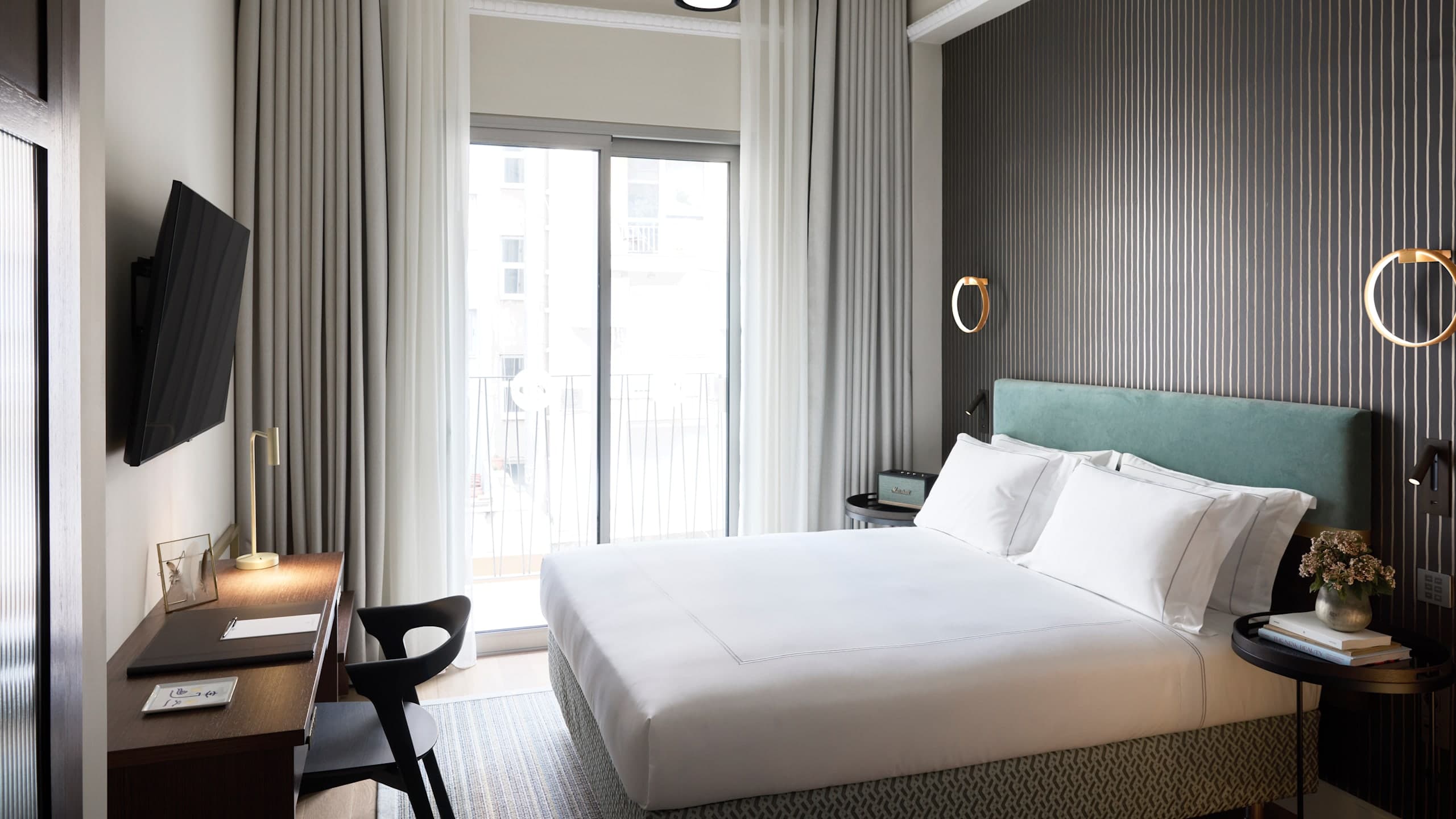 On Residence - Image 2