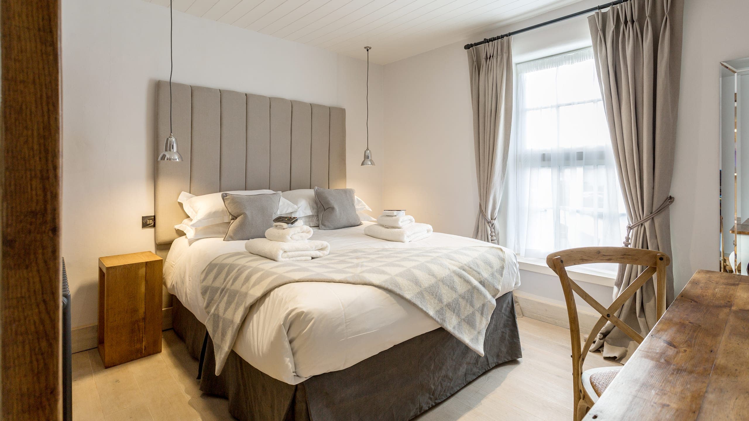 Room Eight - Image 2