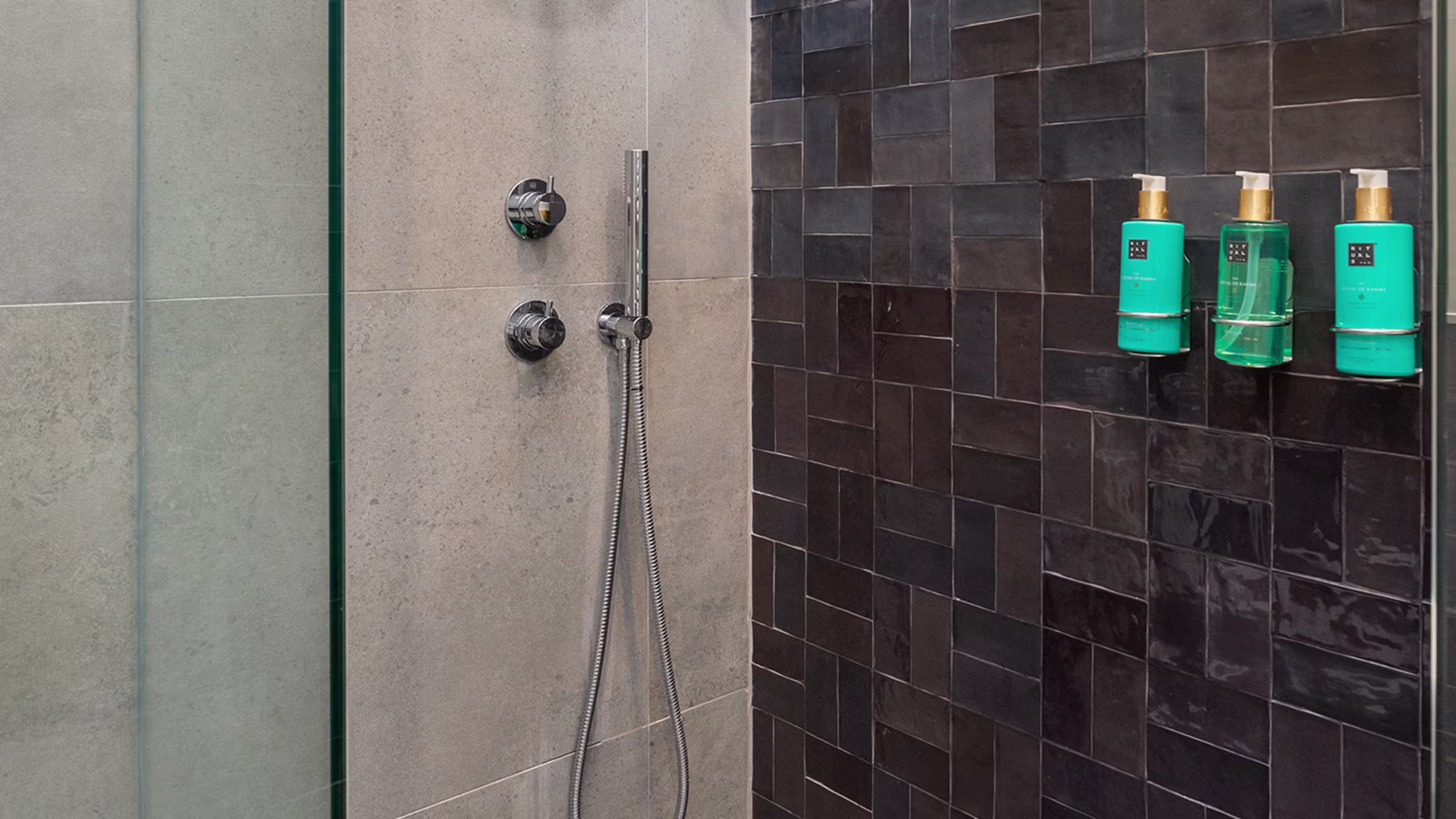 City Retreat Studio Apartment - Image 6