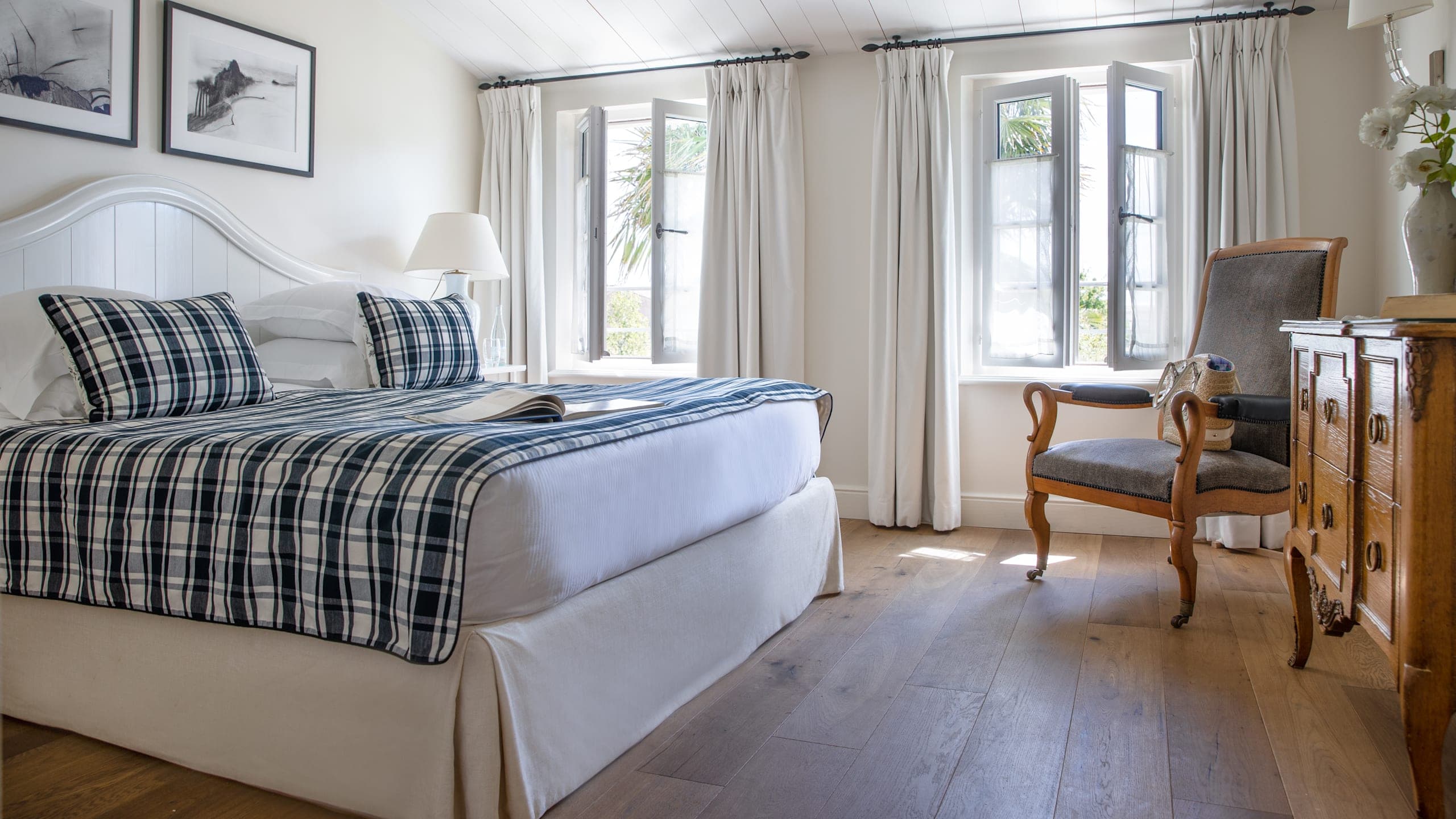 Premier Suite - Image 1