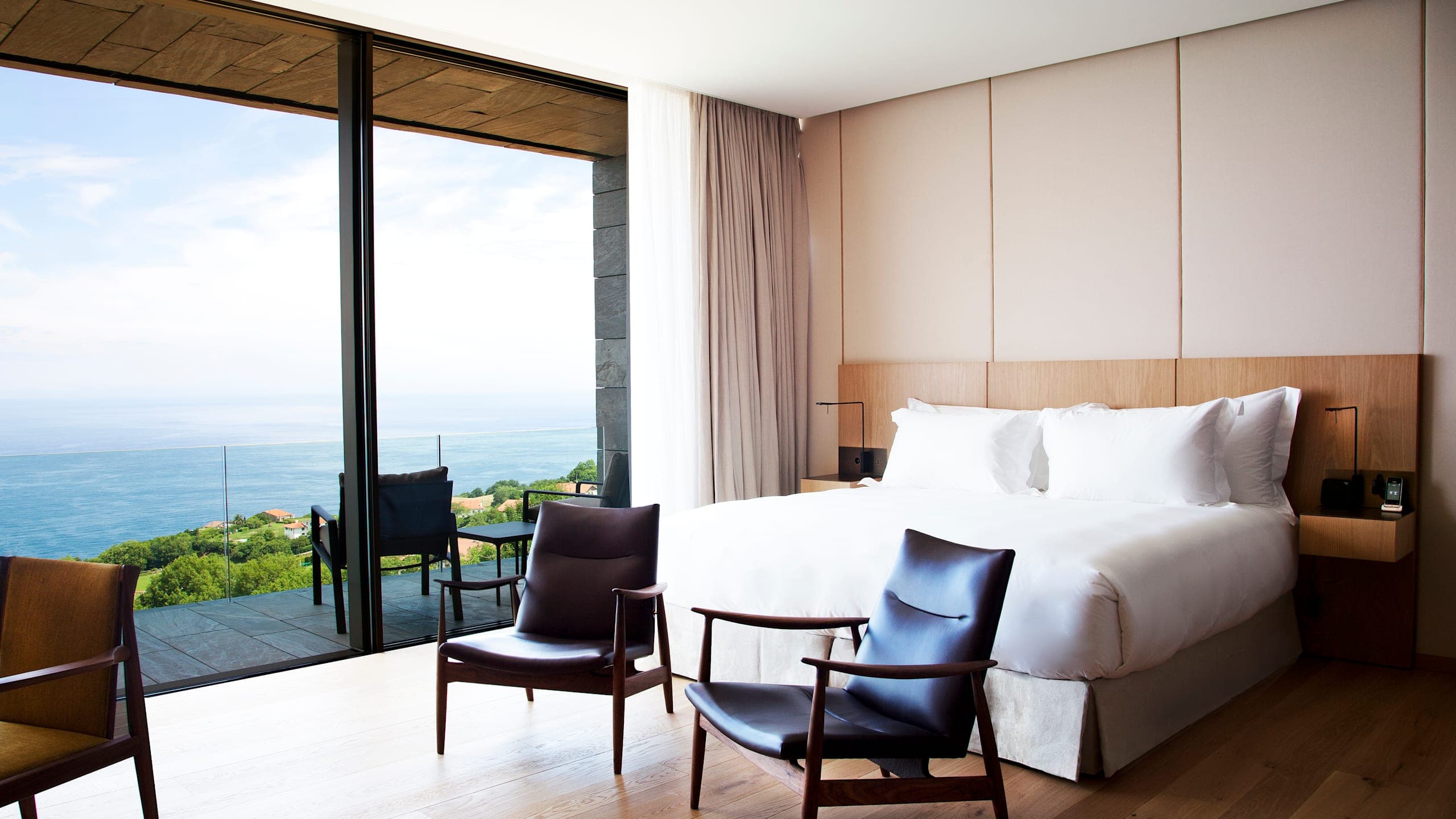 Akelarre Ocean Suite - Image 10