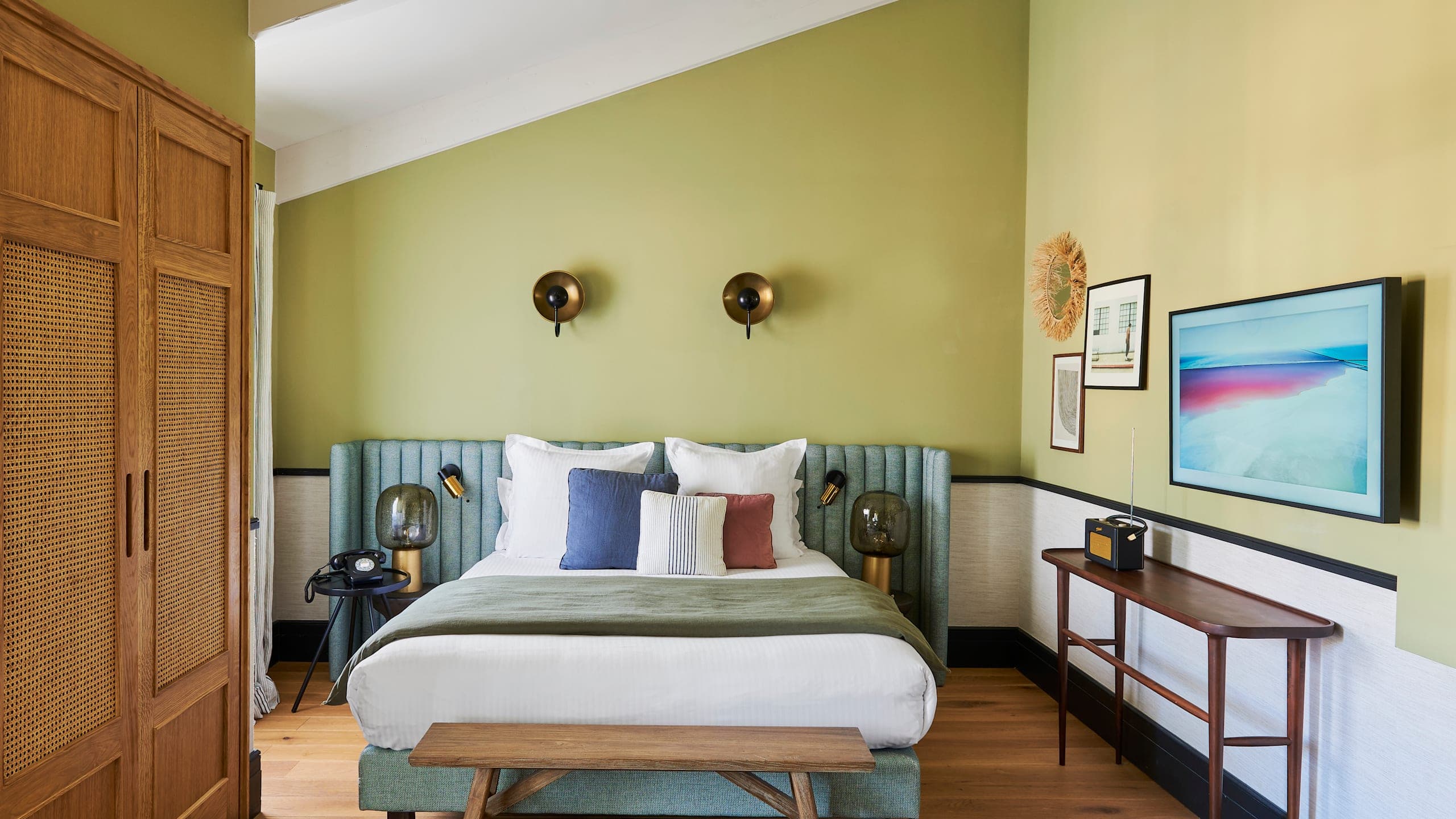 Classic Room - Image 1