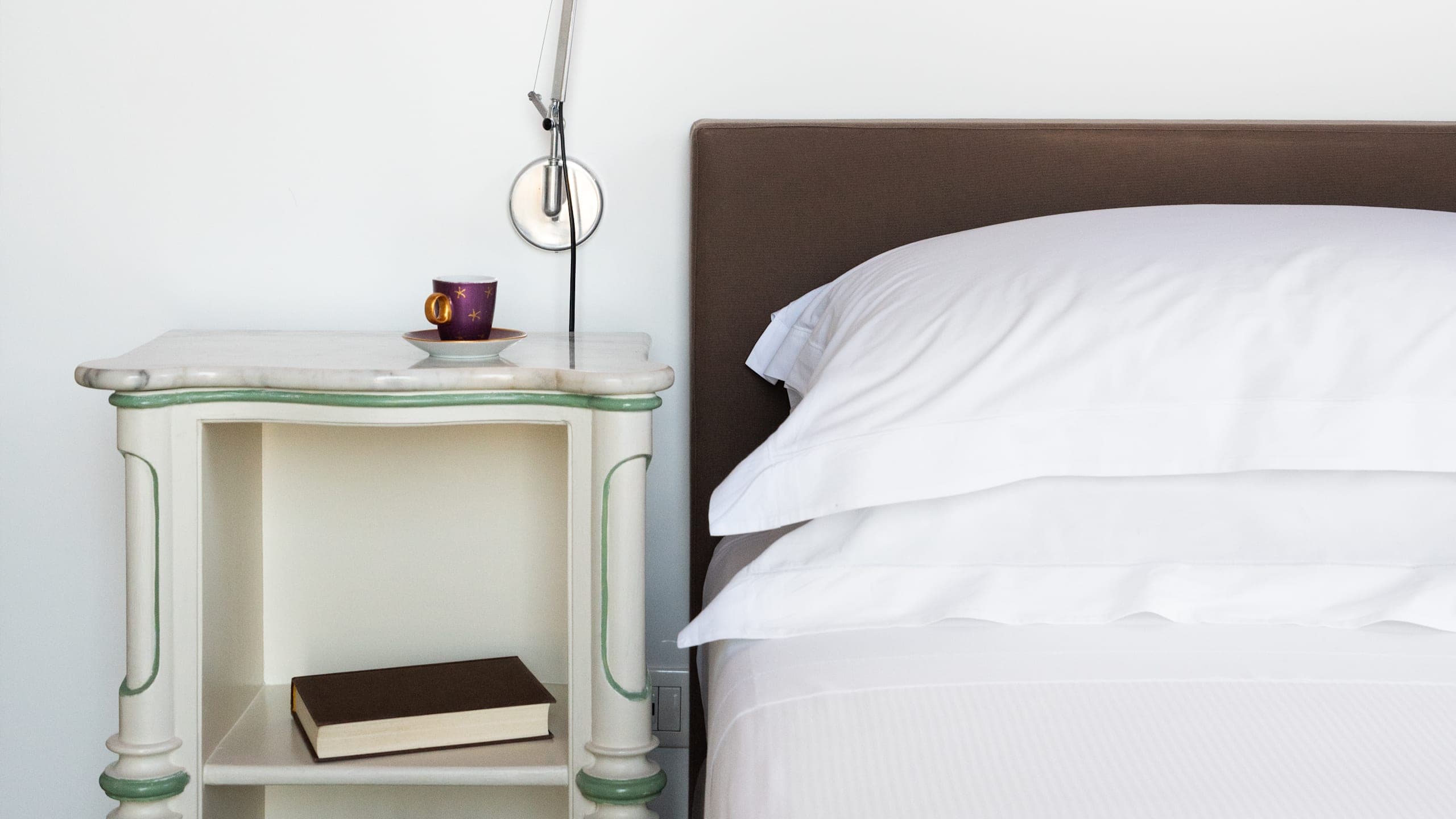 Deluxe Room With Balcony - Image 13