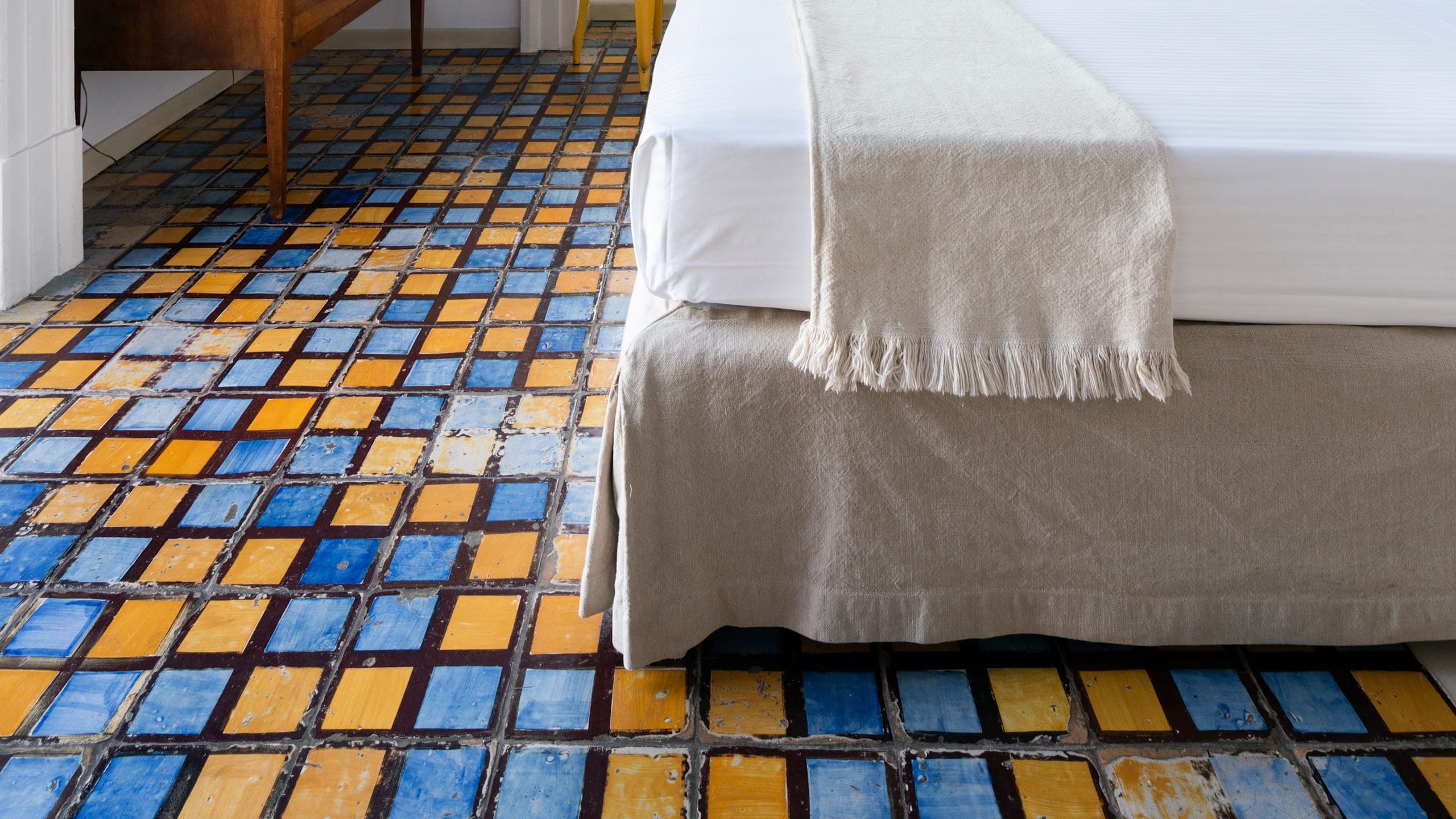 Deluxe Room With Balcony - Image 7