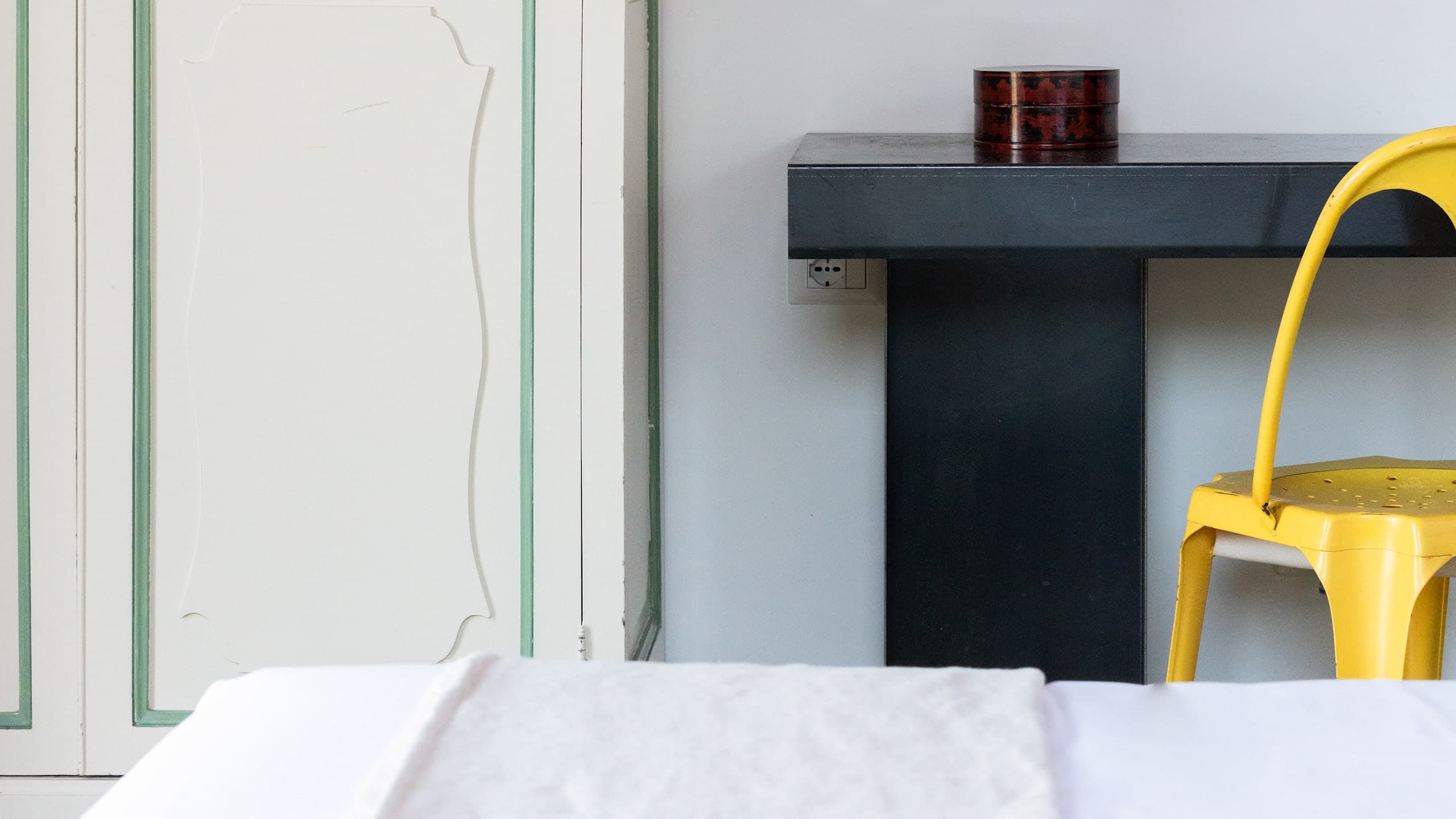 Deluxe Room With Balcony - Image 3