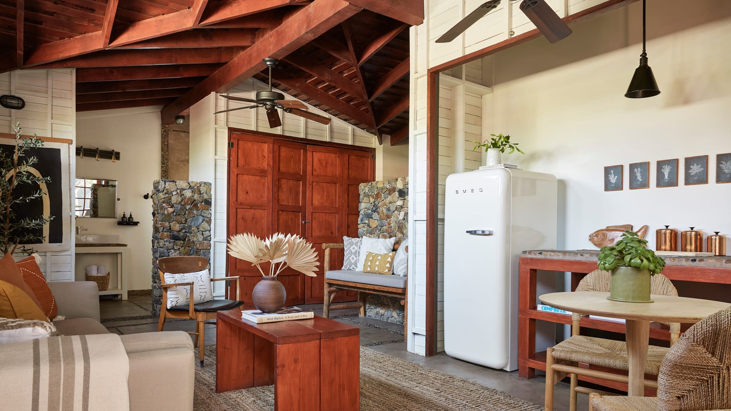 The Cabin - Image 2
