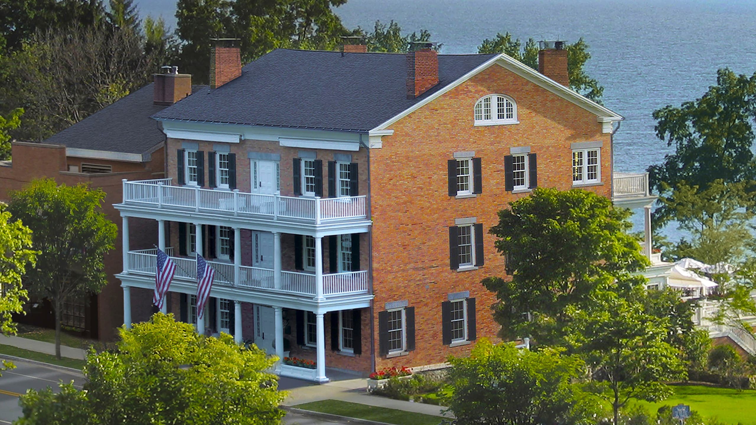 The Inns of Aurora - Image 3