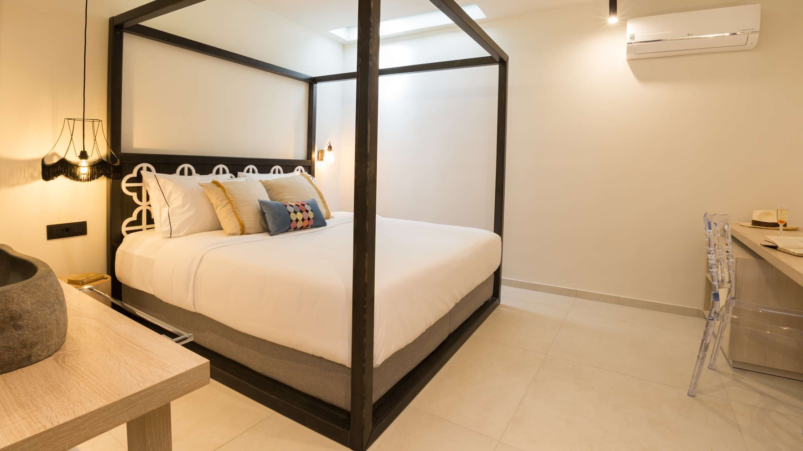 Ground floor Suite with Jacuzzi - Image 4
