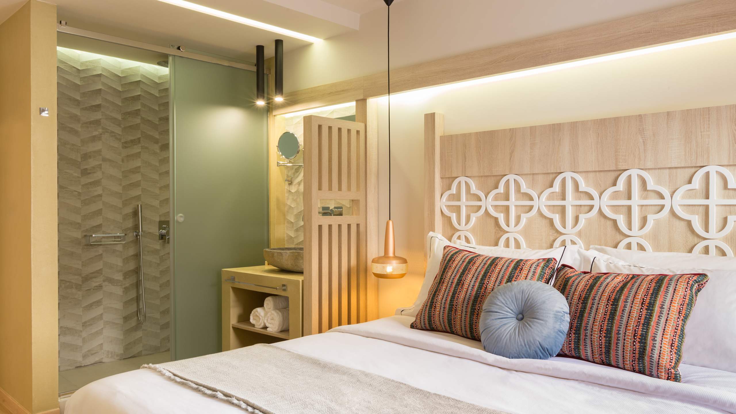 Cressa Suites - Image 2
