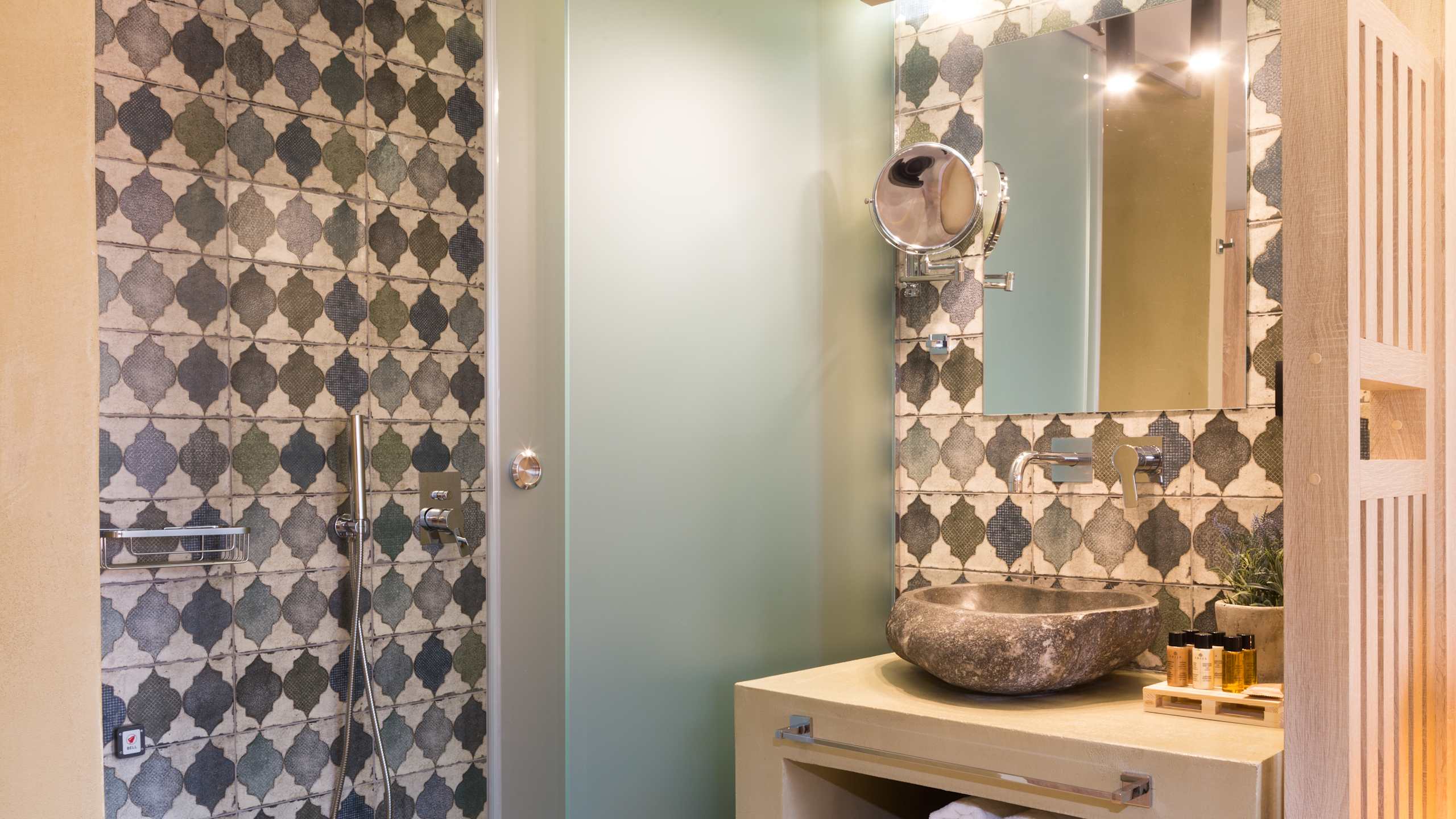 Cressa Suites - Image 5