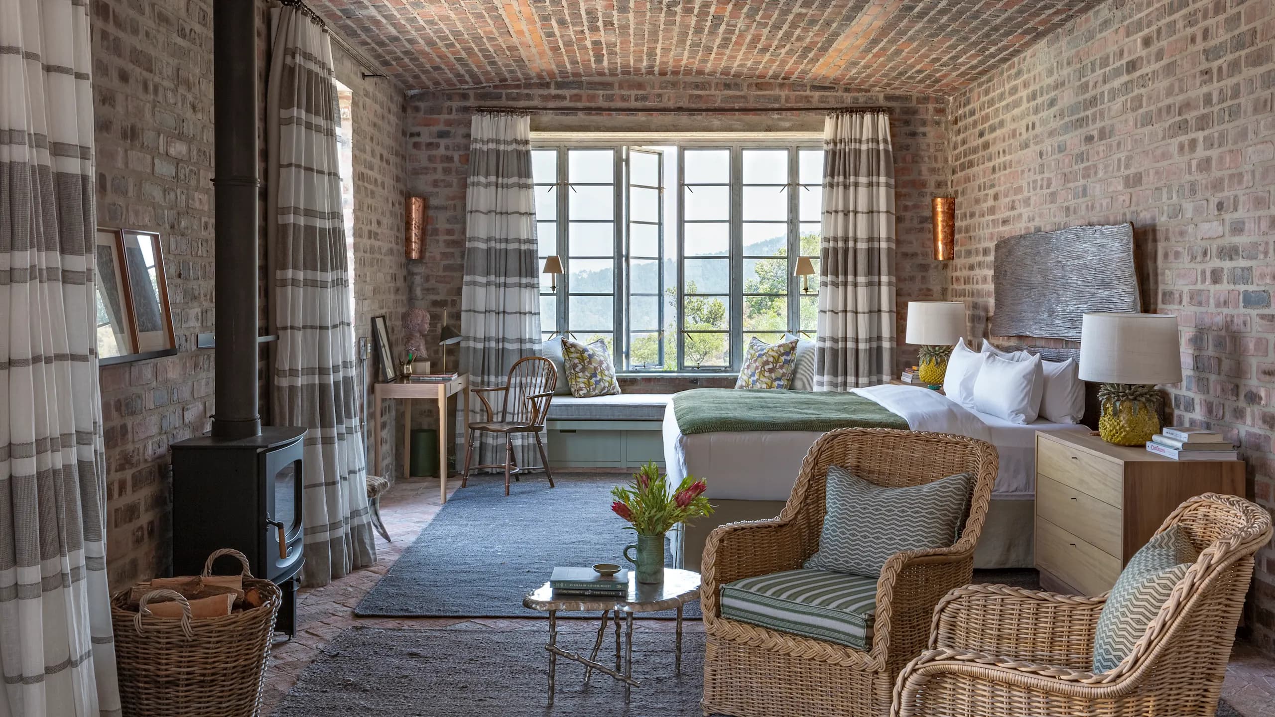 Valley Suite - Image 9