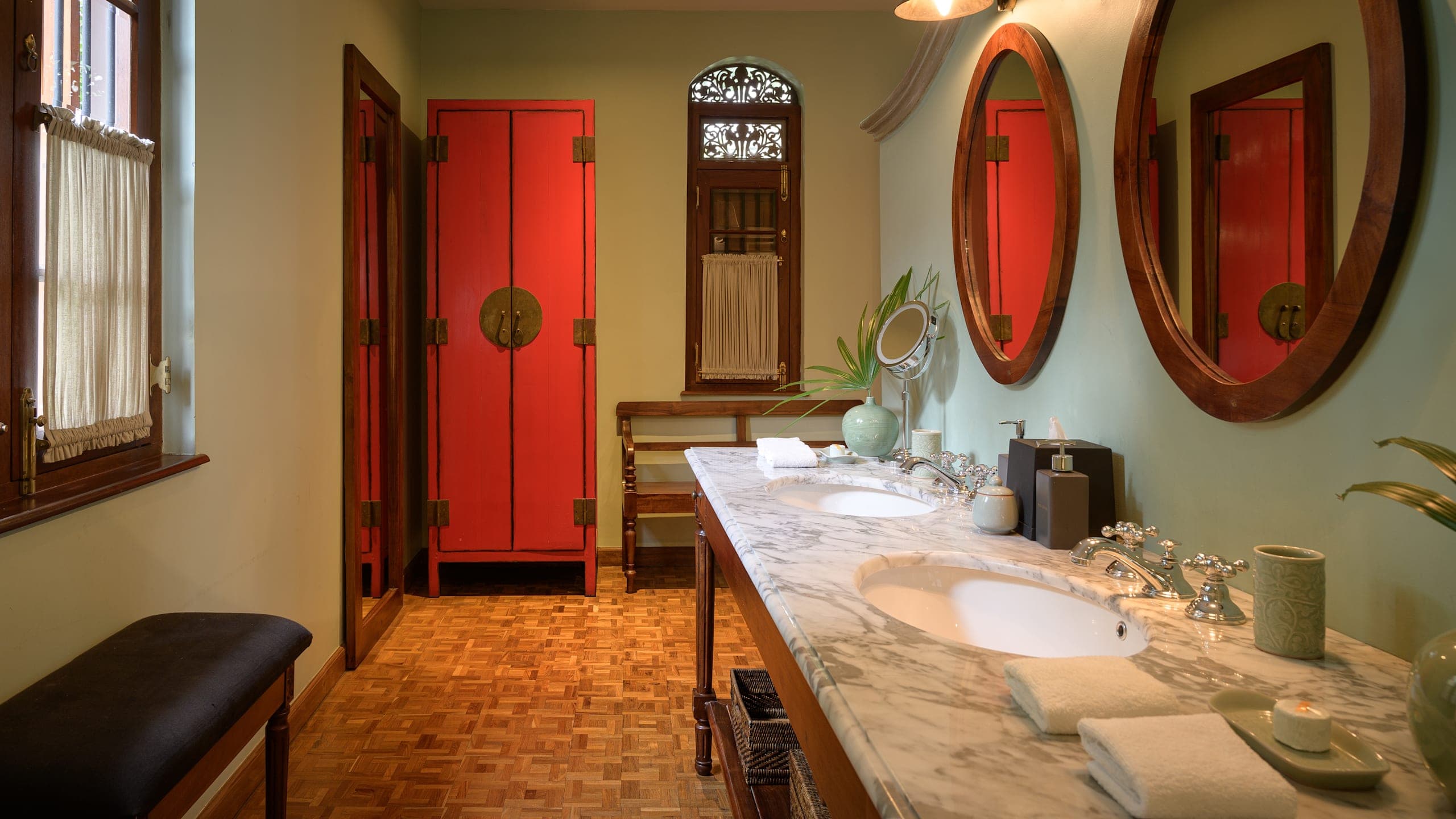 Ultra Suite - Image 2