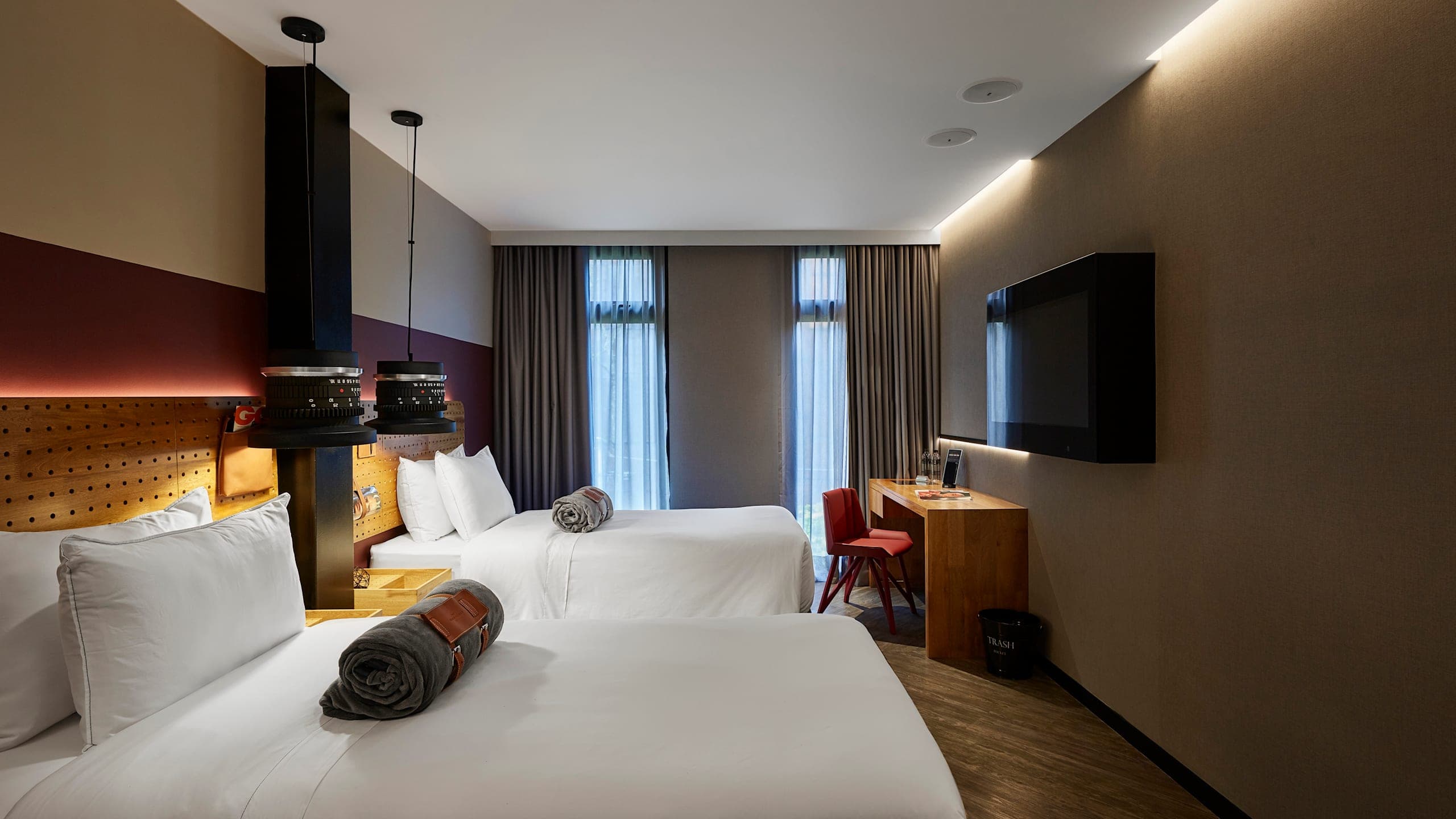 S: Standard Twin - Image 3