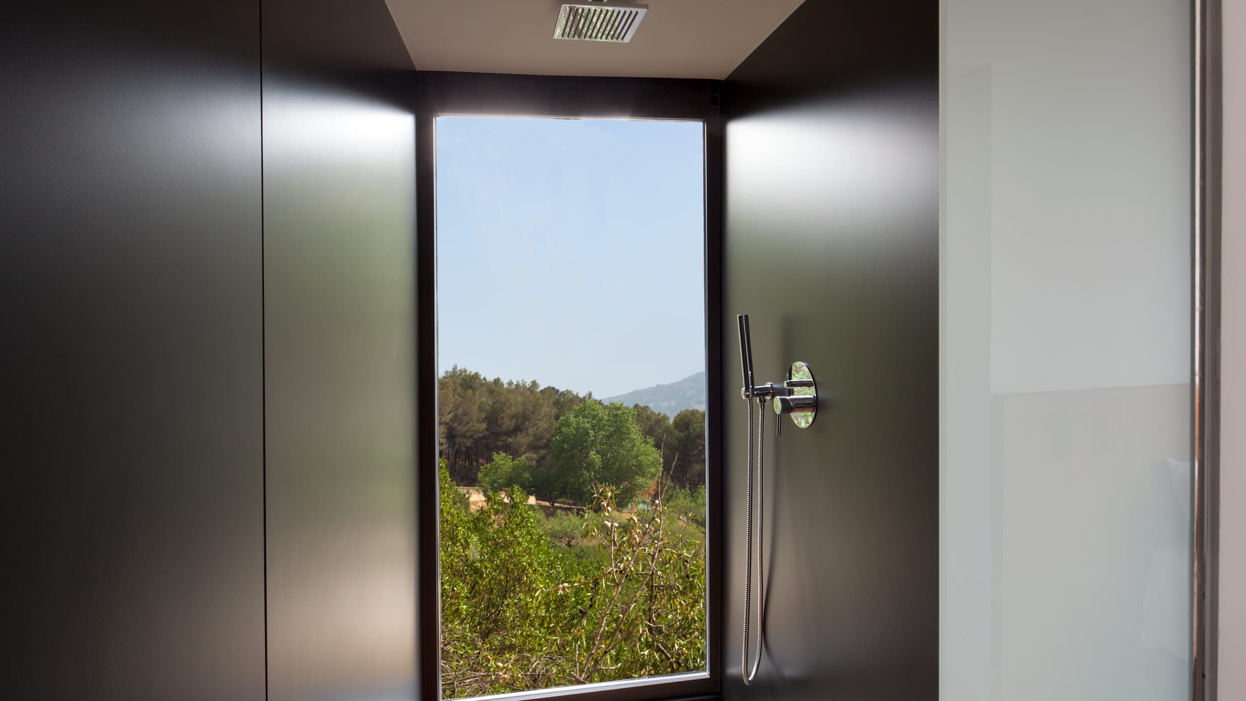 Double Suite - Image 1