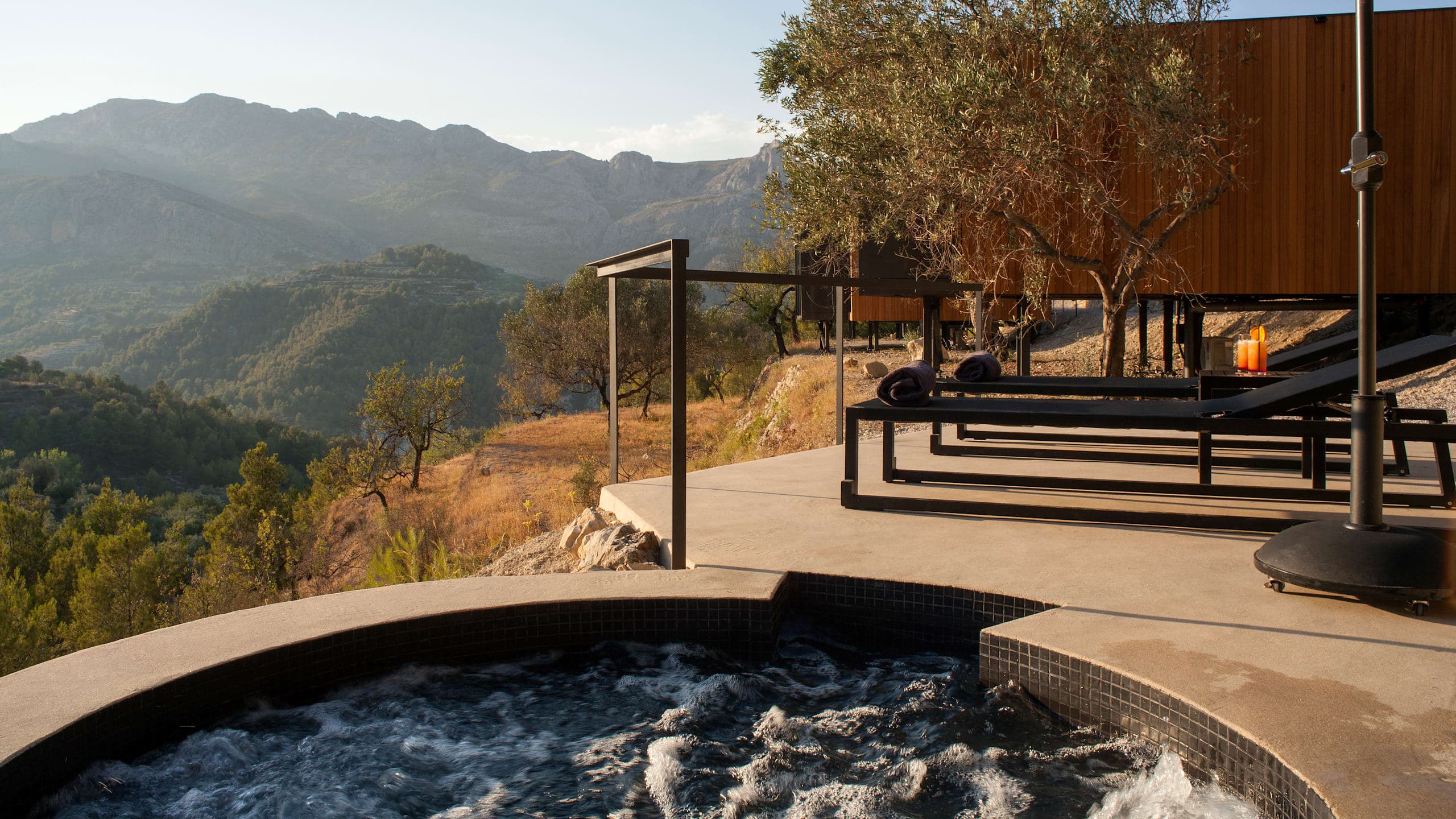 Pool Suite - Image 4