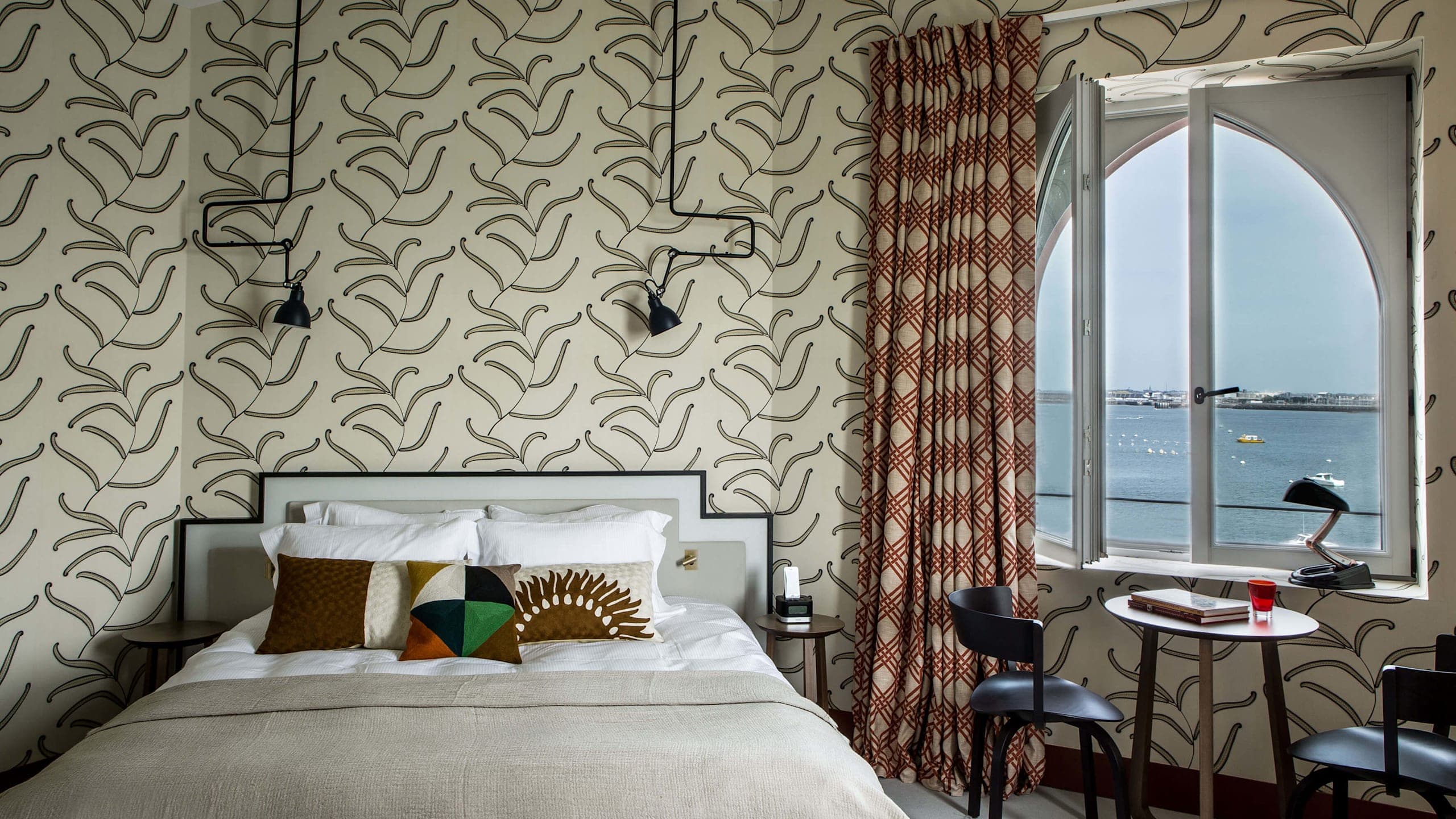 Prestige Room with Sea View - Image 8