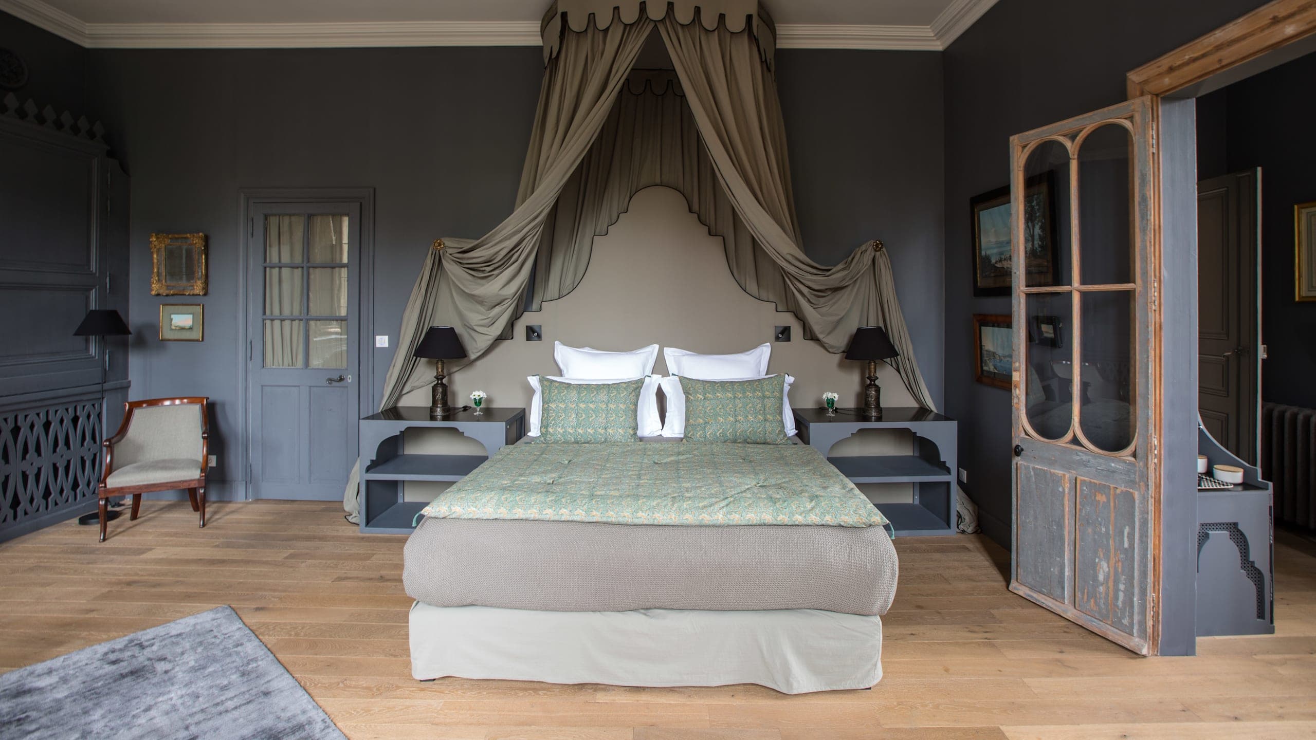 The Naples Suite - Image 1