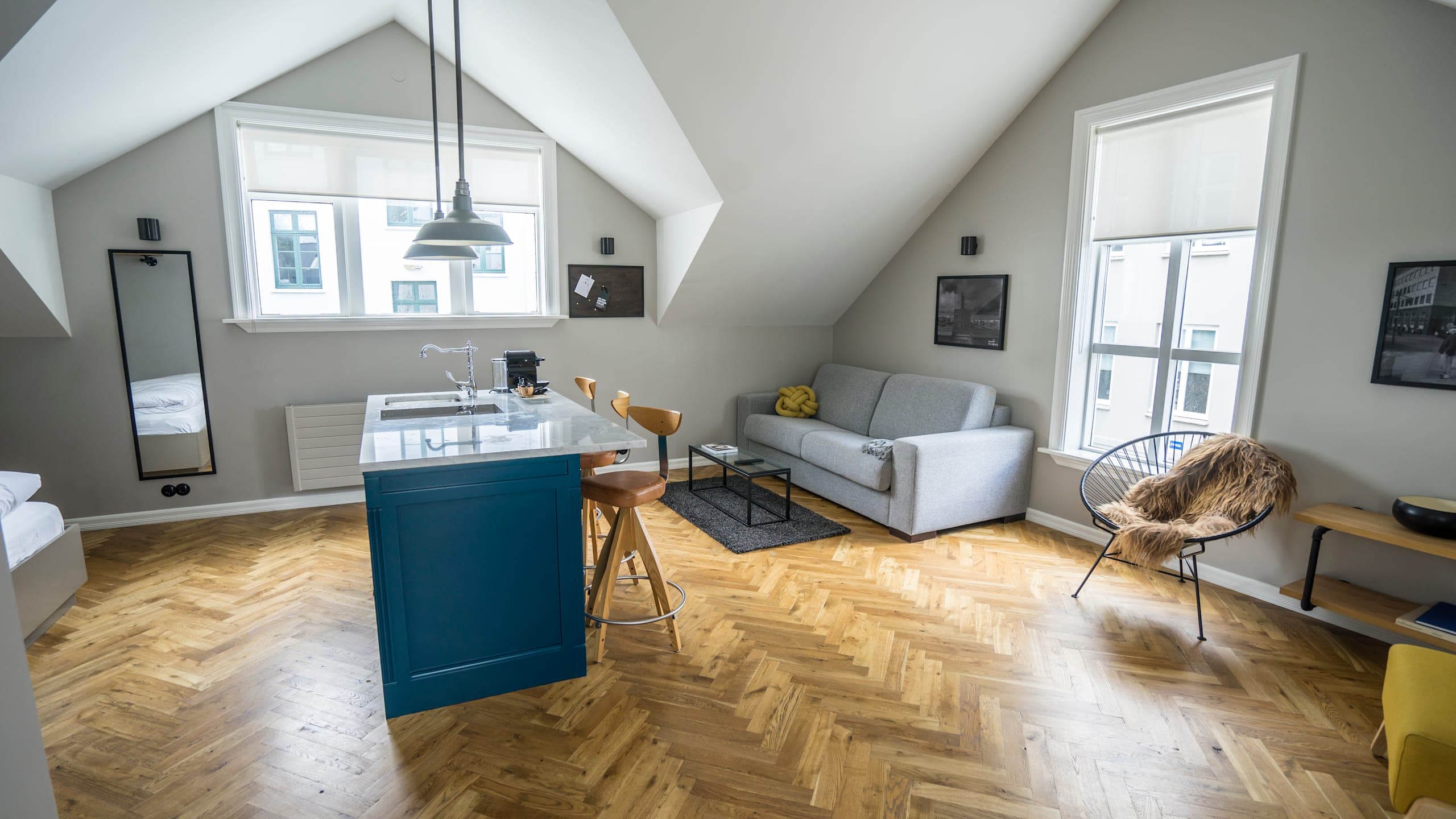 Deluxe Room - Image 3