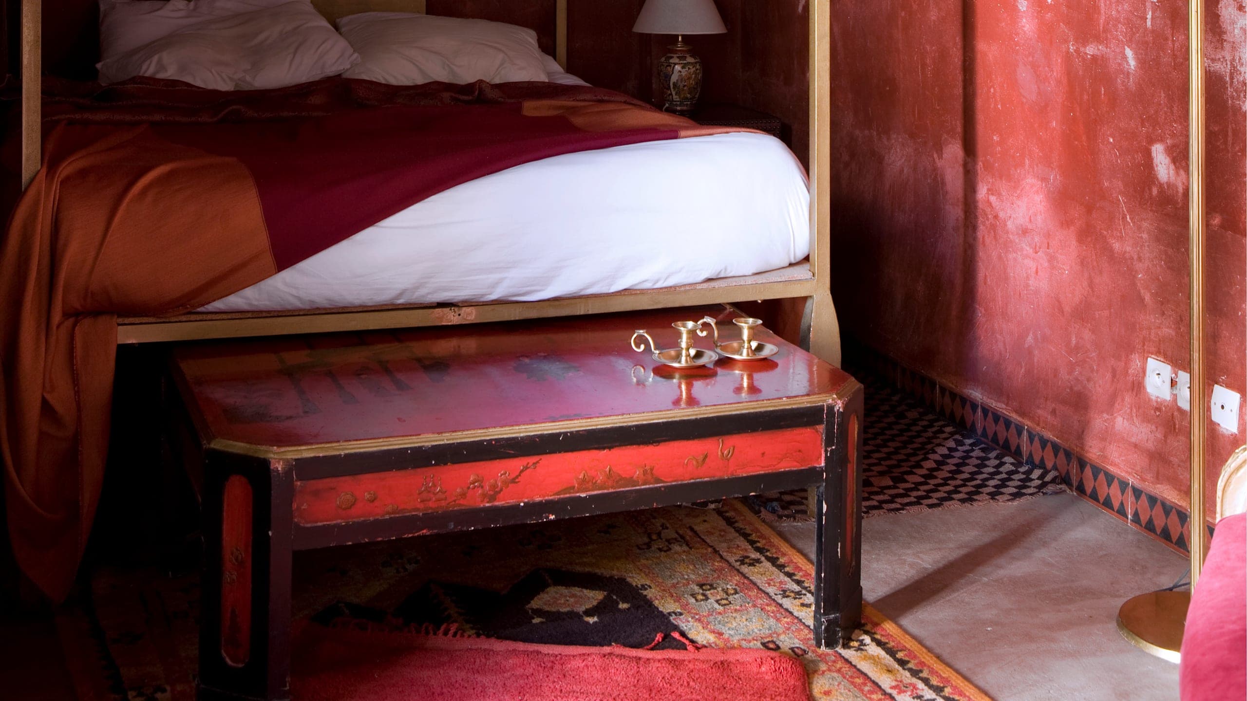 Orange Suite - Image 4