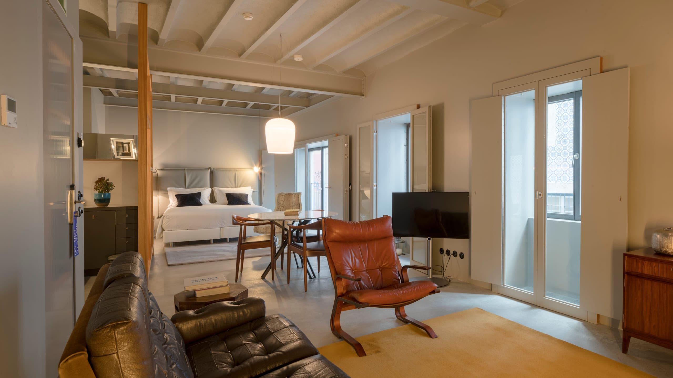 Deluxe Loft - Image 2