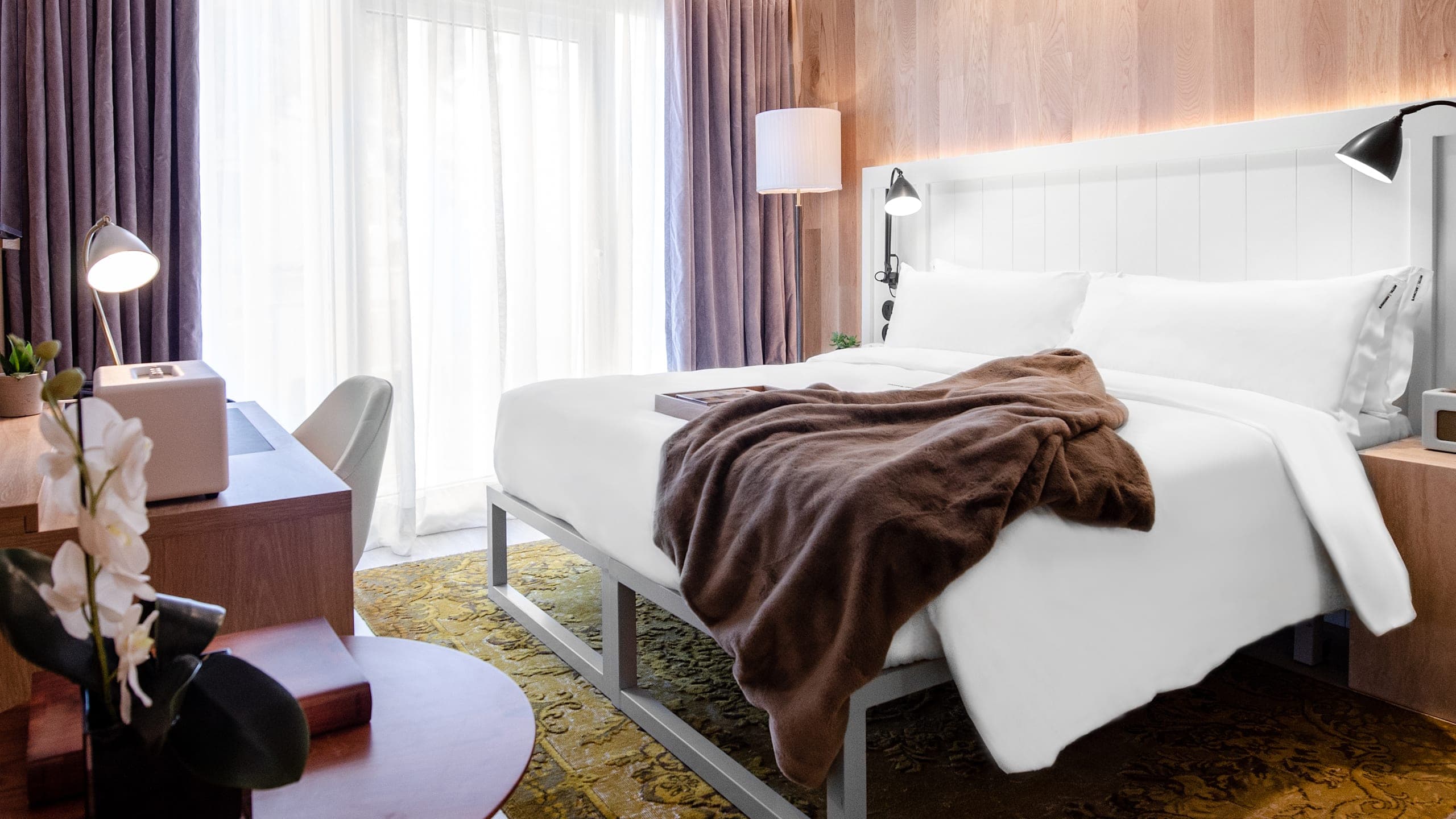 Brown's Avenue Hotel - Image 3