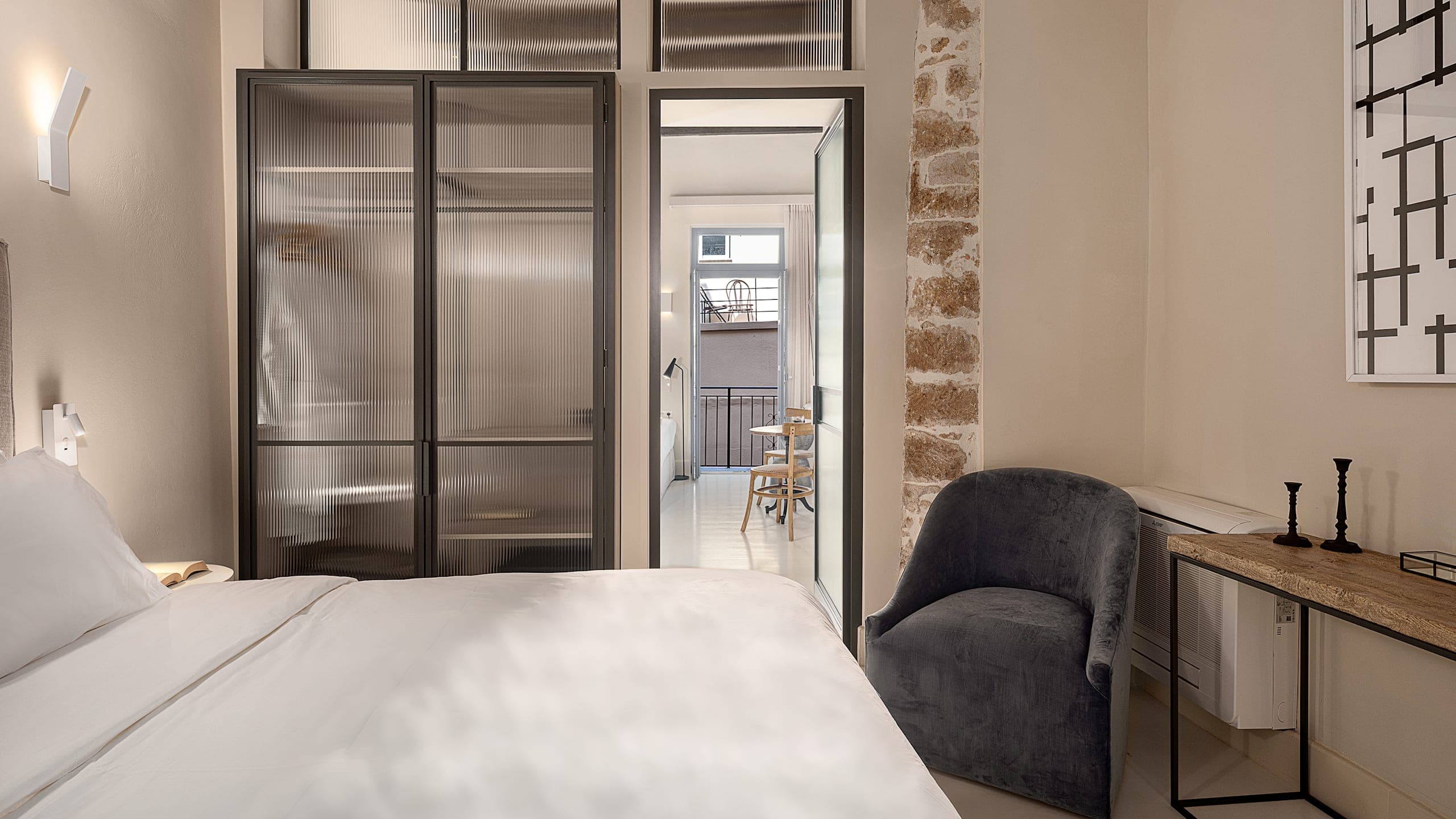 One Bedroom Suite - Image 8