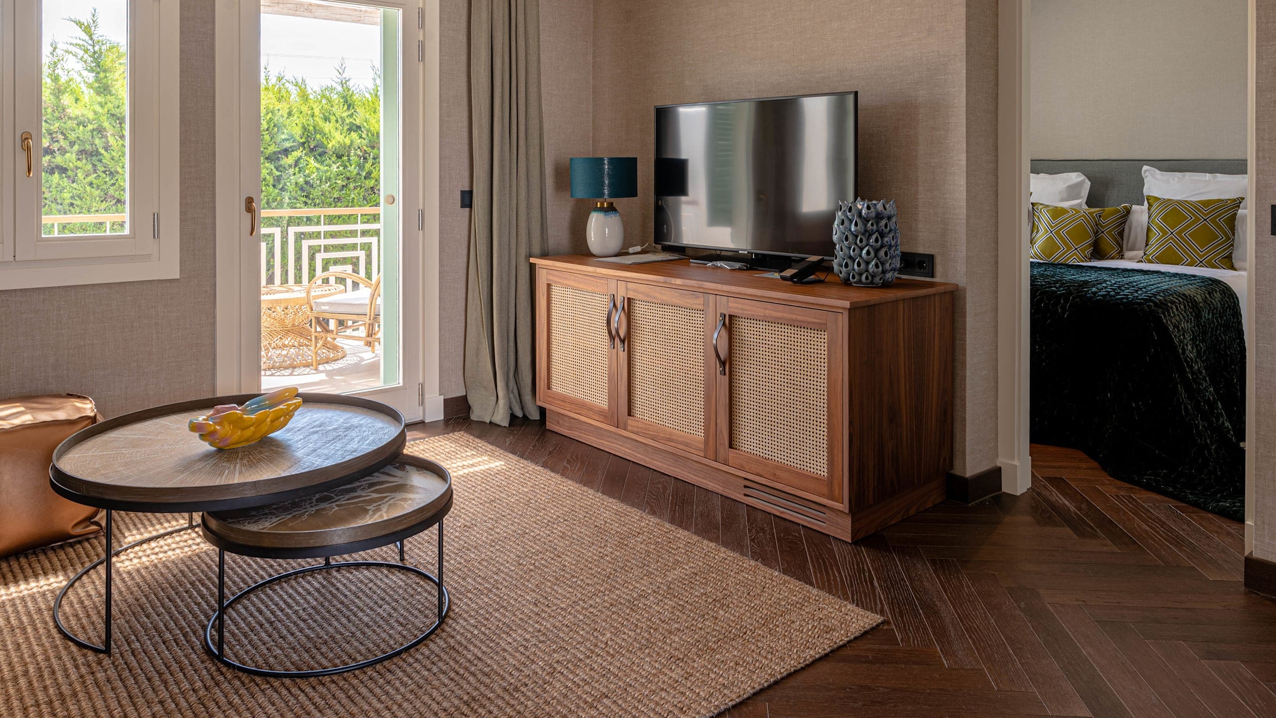 One-Bedroom Bungalow - Image 1