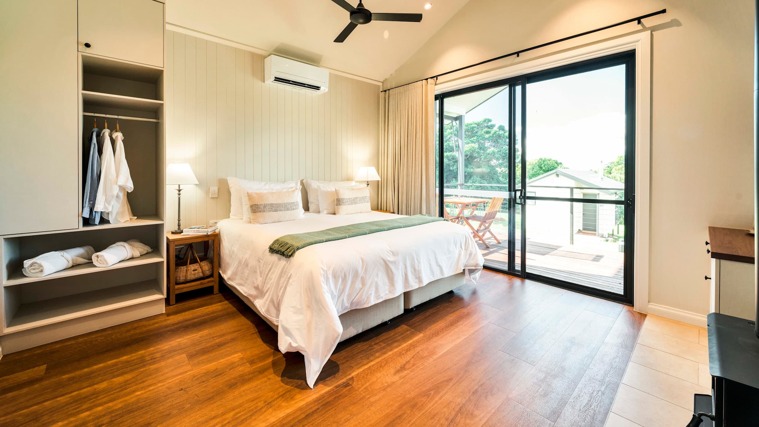 Accessible King Cabin - Image 5