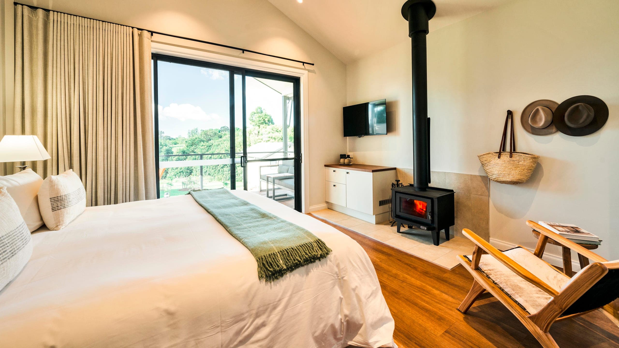 Accessible King Cabin - Image 6