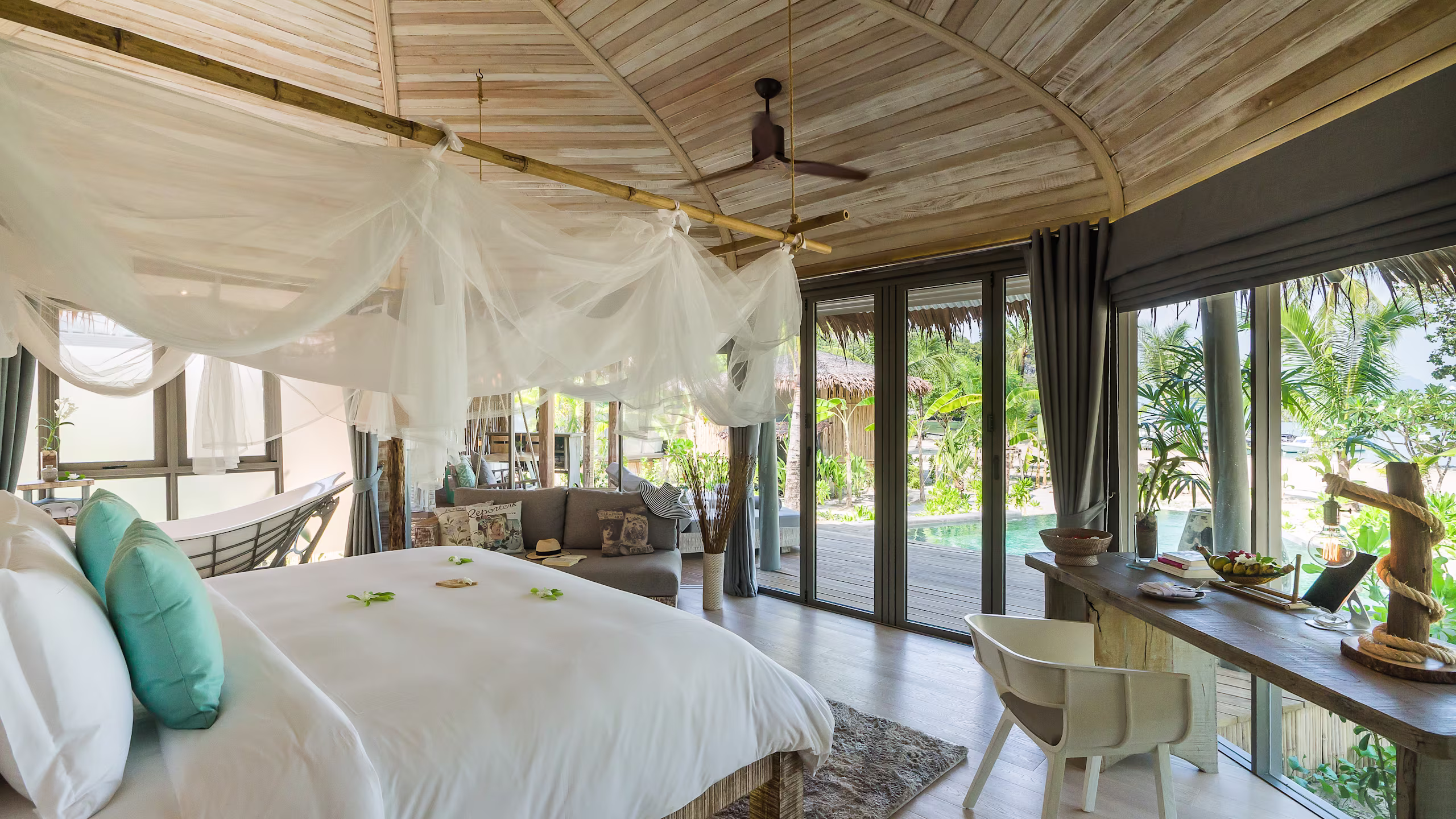 Beachfront Pool Villa - Image 1