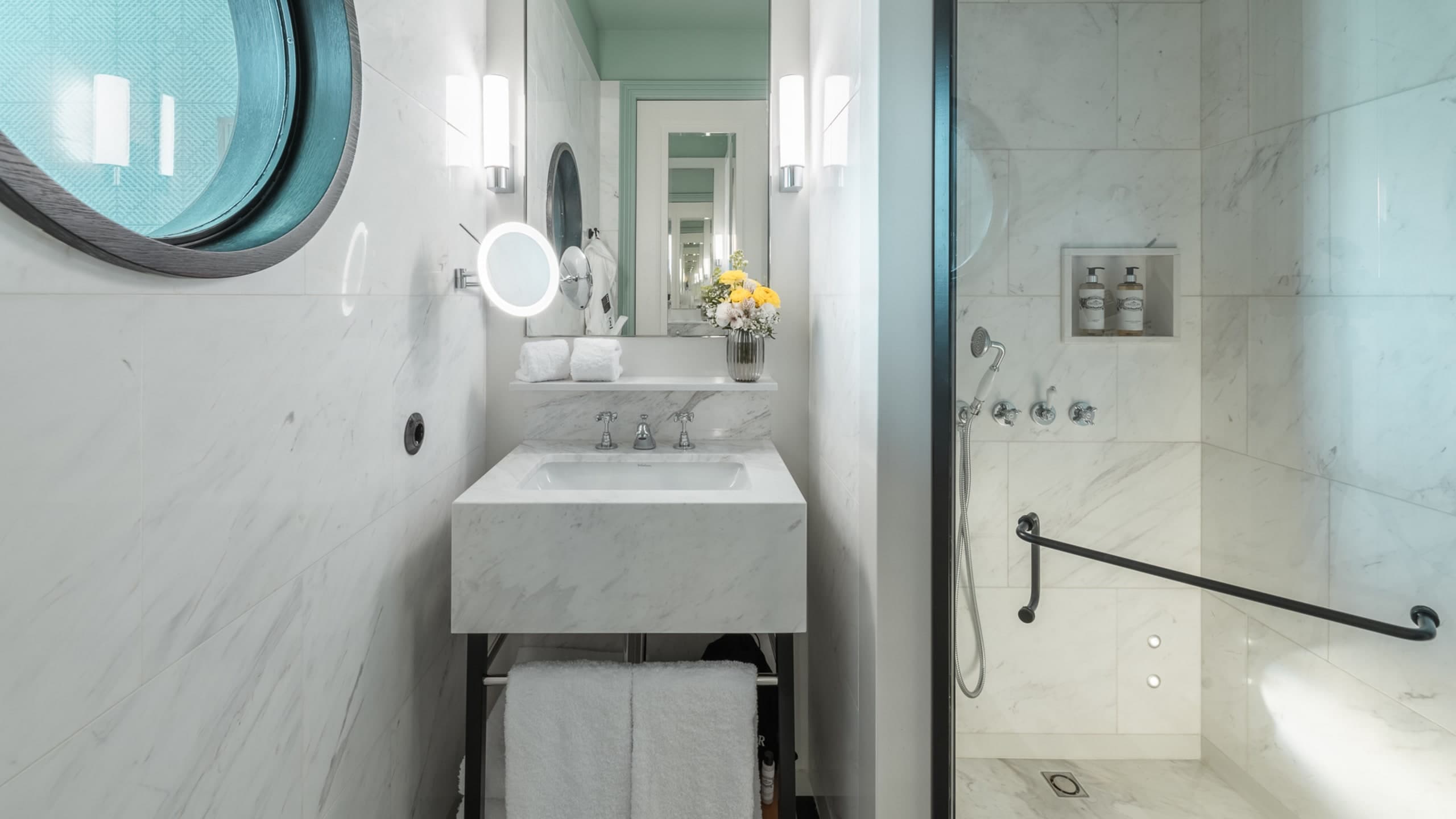 Standard Double Room - Image 2