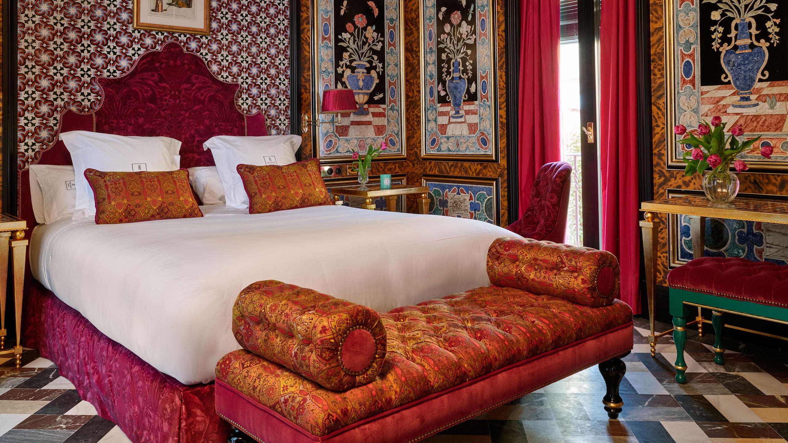 Deluxe Room - Image 2