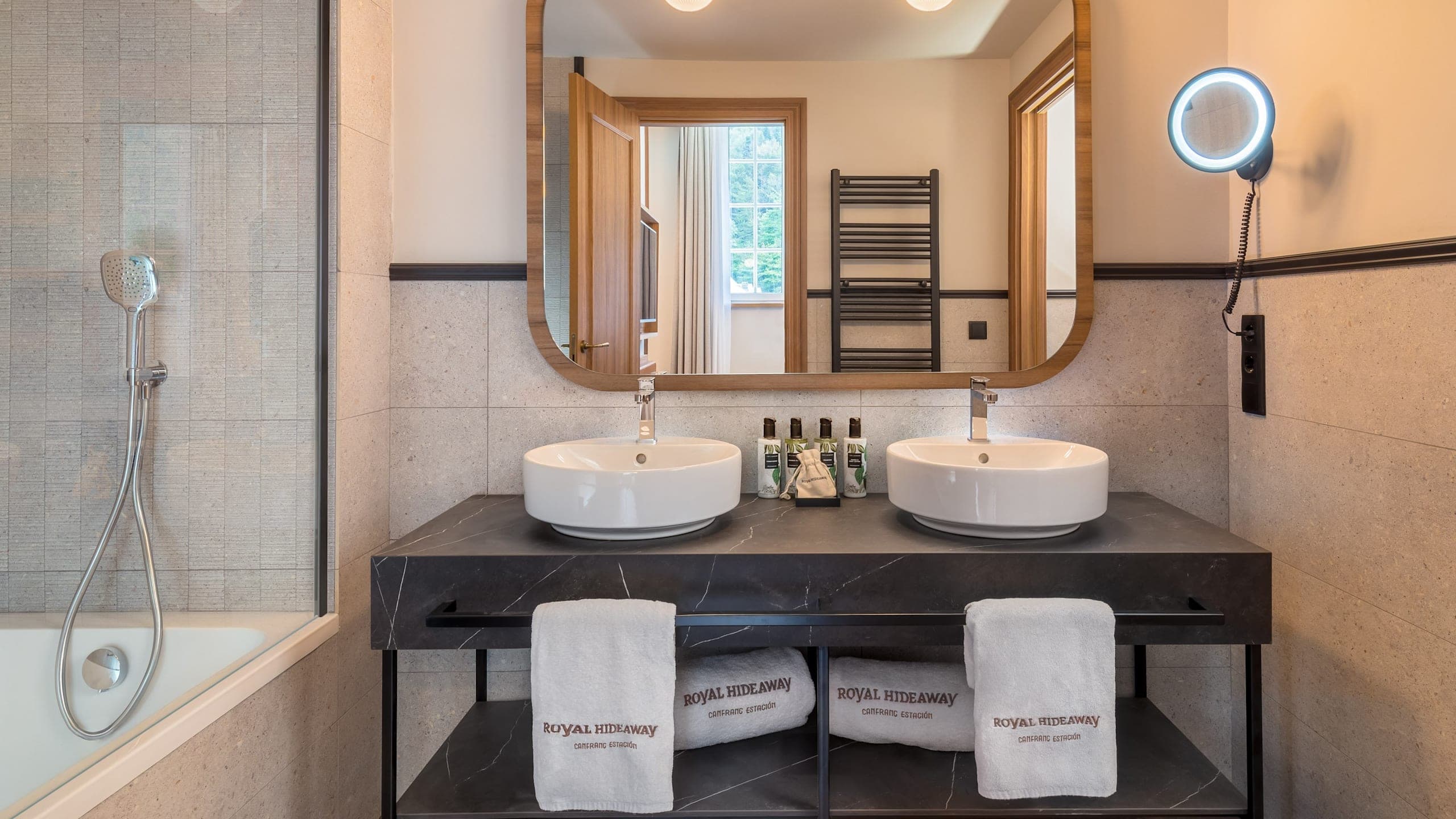 Canfranc Estación - Image 4