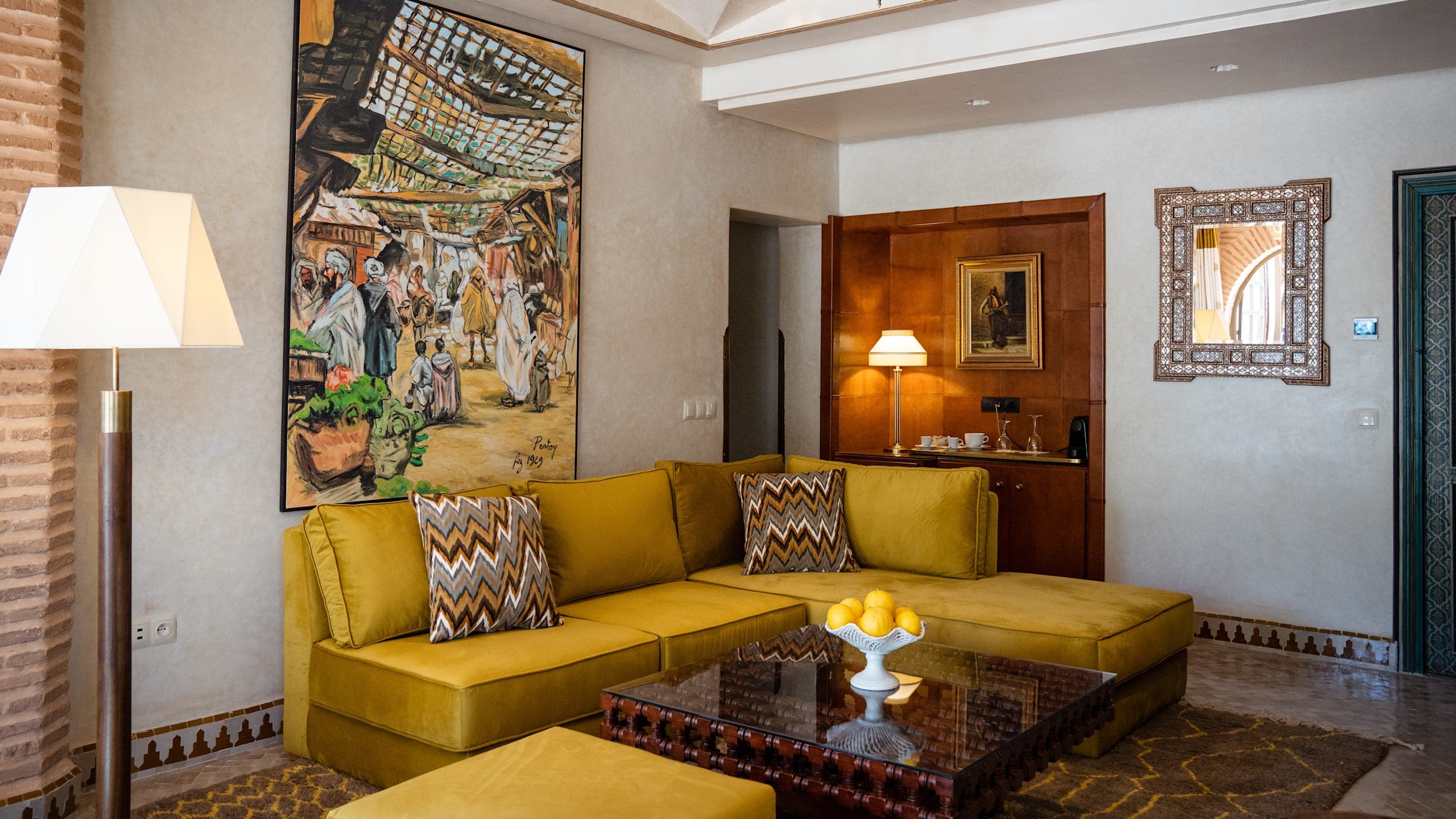 Pavilion with Private Pool - Image 2