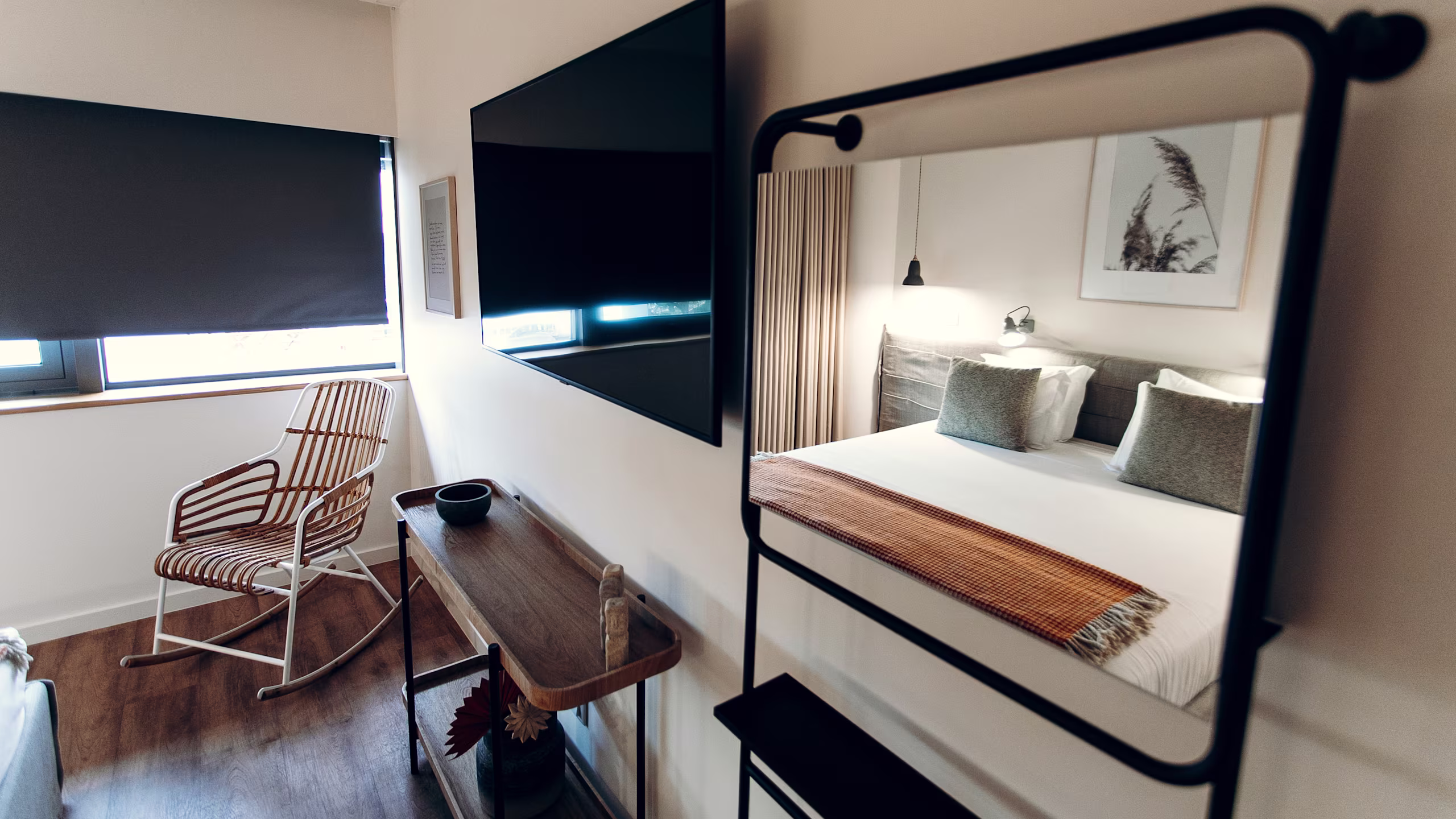 Superior Two-Bedroom Apartment - Image 2