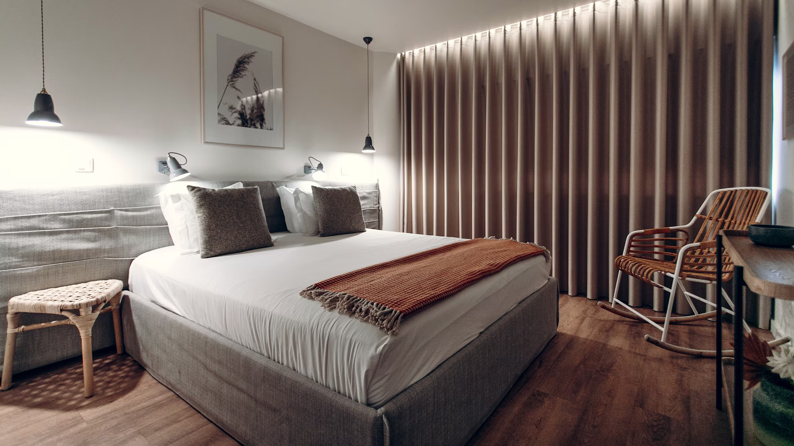 Superior Two-Bedroom Apartment - Image 1