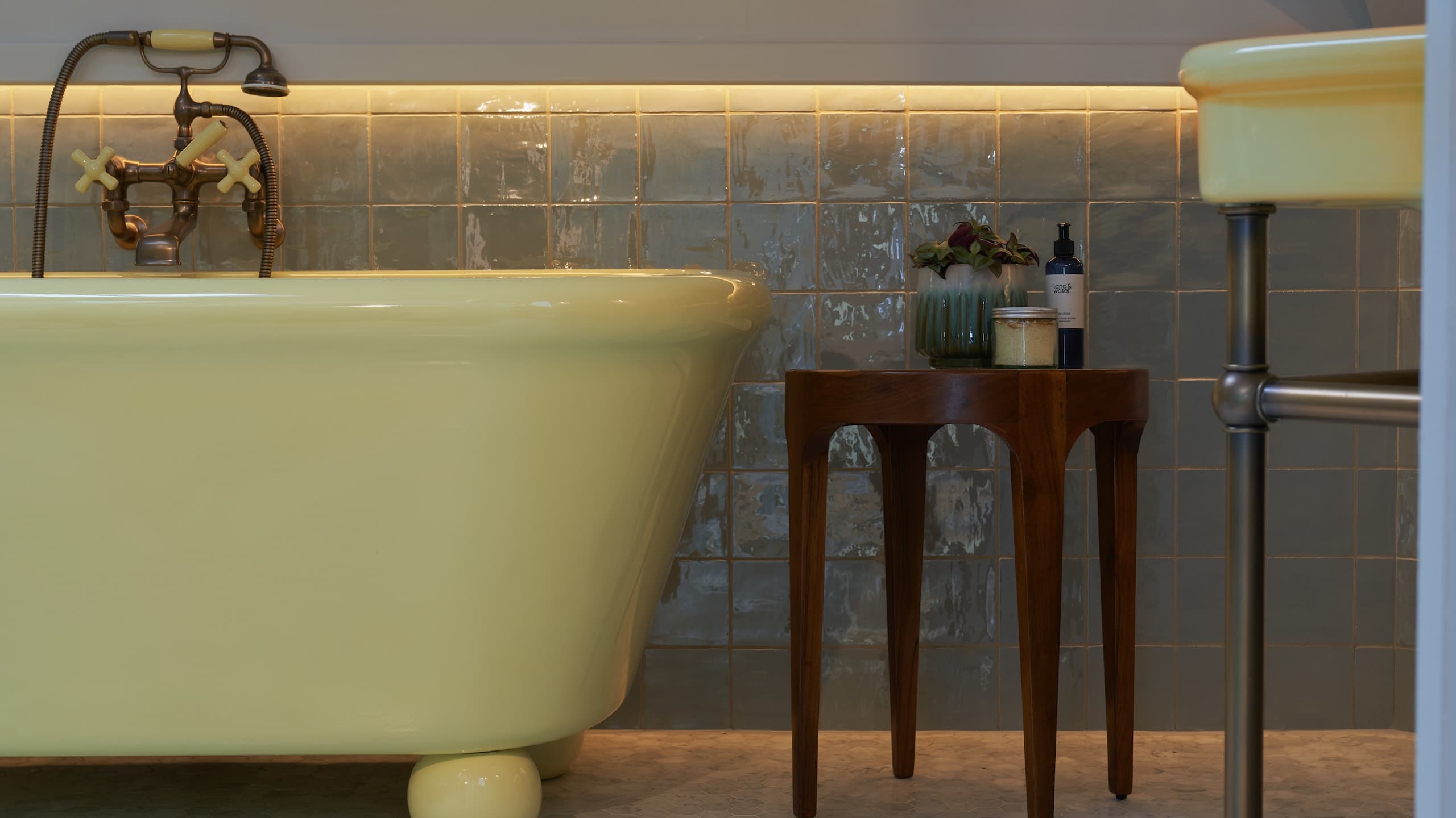 Shop Room 3 - Image 4