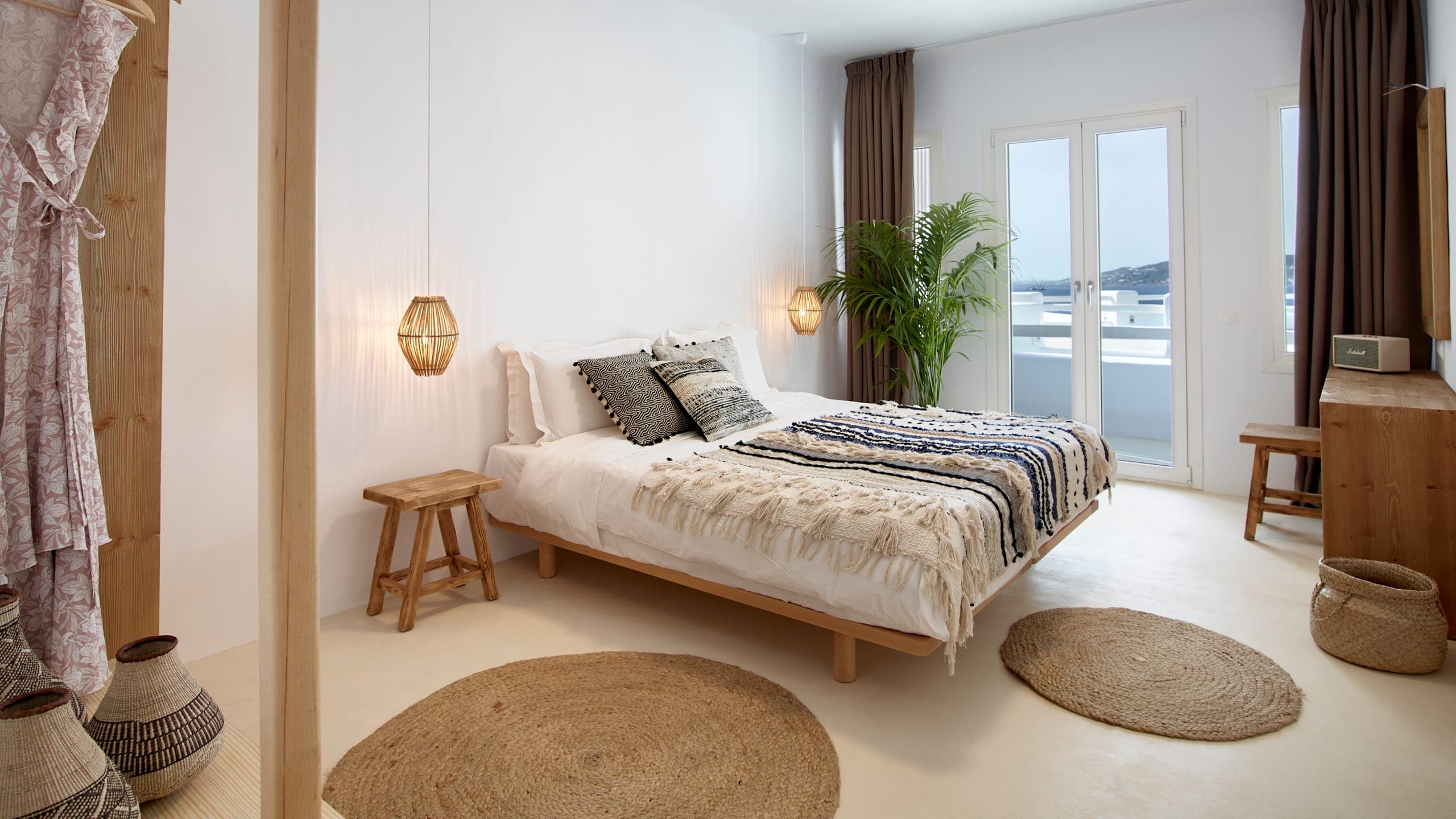 Superior Sea View Room - Image 3